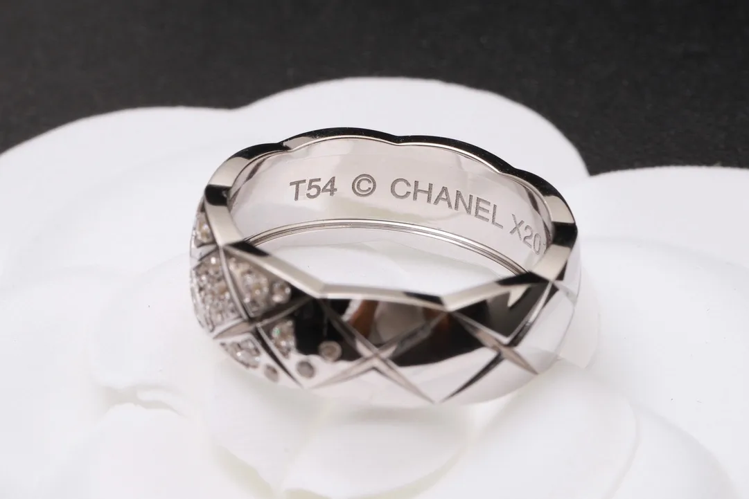 Coco Crush Quilted Diamond Ring (Sterling Silver) D32516799 — view 6