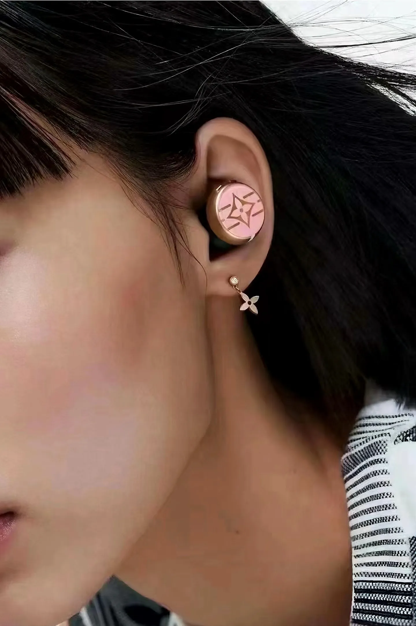 Clover Drop Earrings with Zirconia (Gold-Plated Brass) D10516808 — view 7