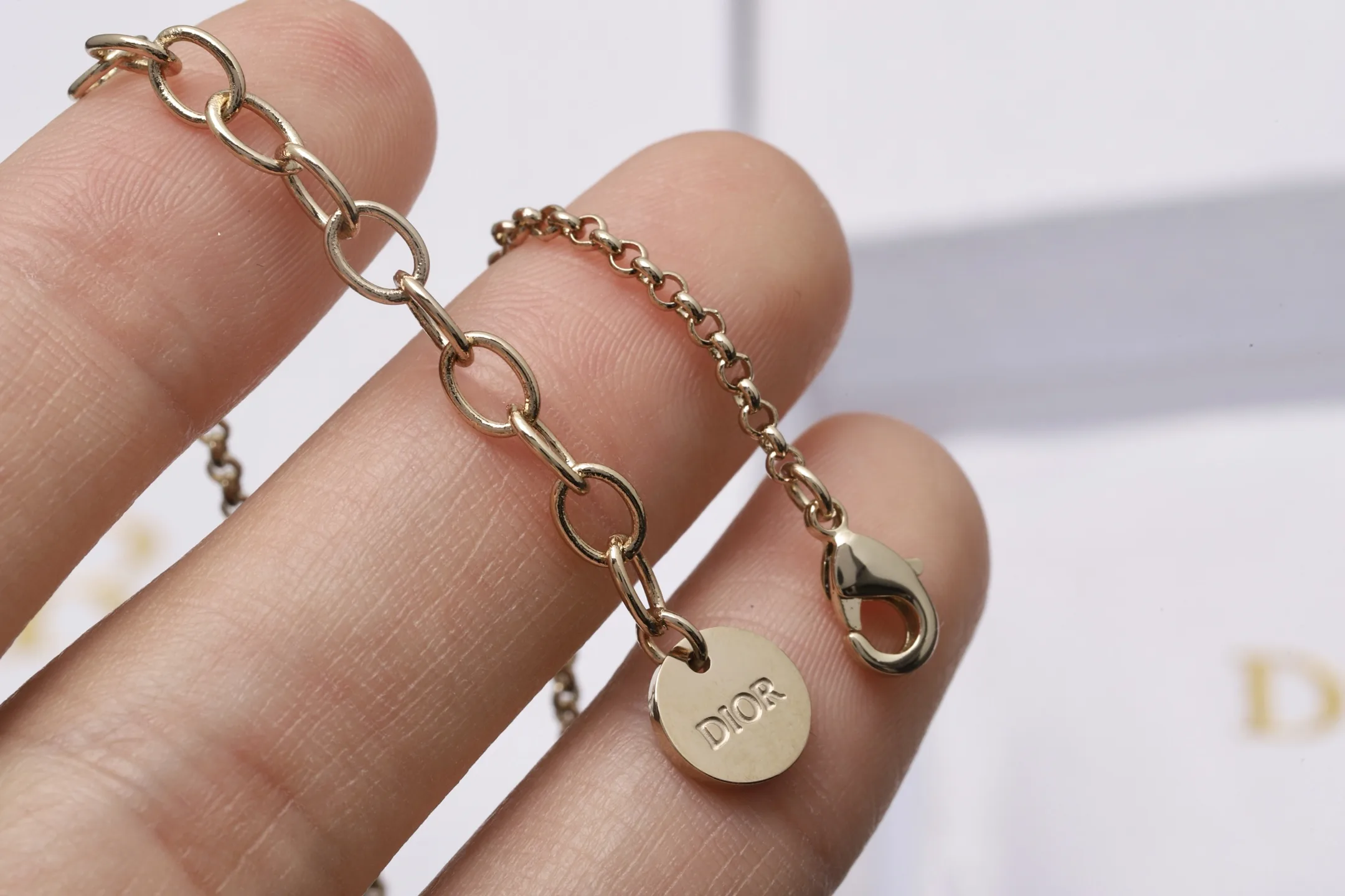 CD Logo Crystal Halo Chain Bracelet D13517102 — view 6