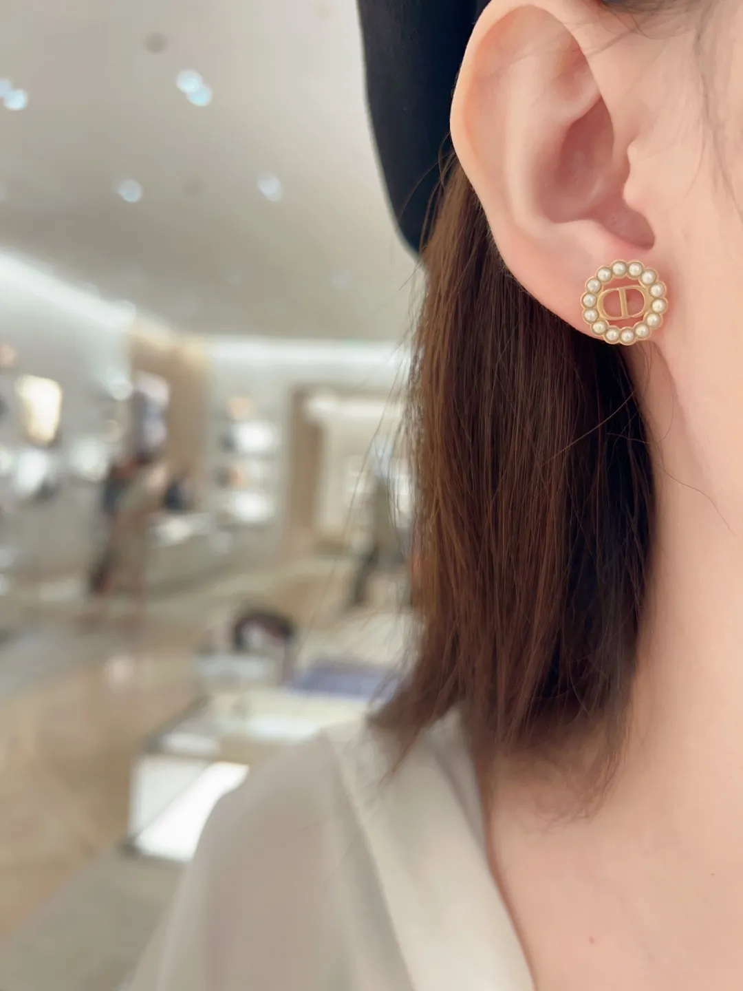CD Logo Pearl-Effect Stud Earrings D13517210 — view 9