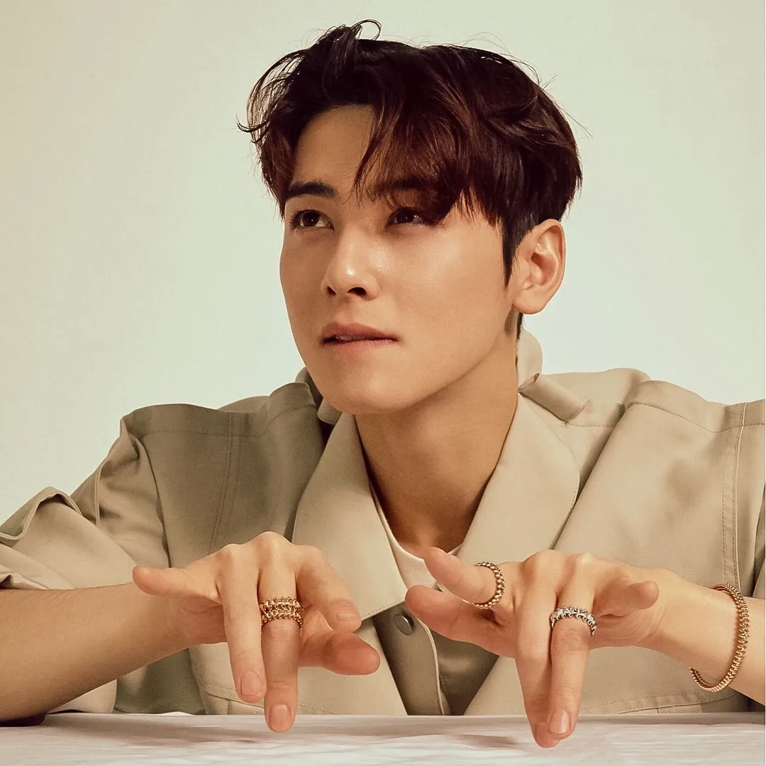 Clash de Cartier Studded Ring (Gold-Plated Brass) D19017080 — view 8