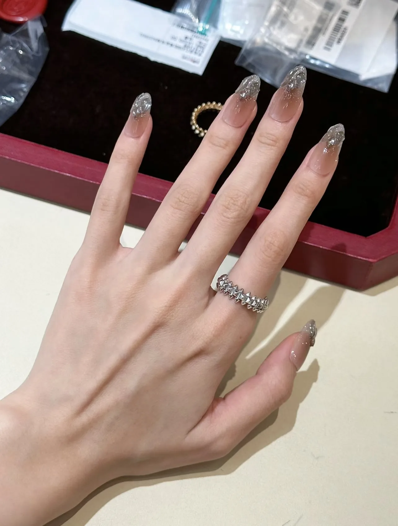 Clash de Cartier Studded Ring (Gold-Plated Brass) D19017080 — view 9