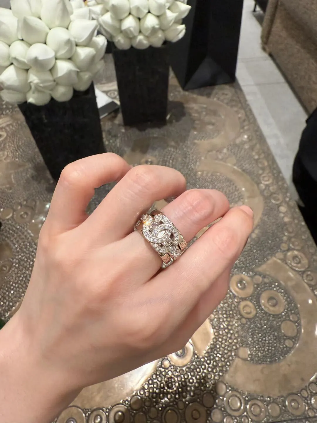 Coco Crush Quilted Triple Stack Ring D16517643 — view 8