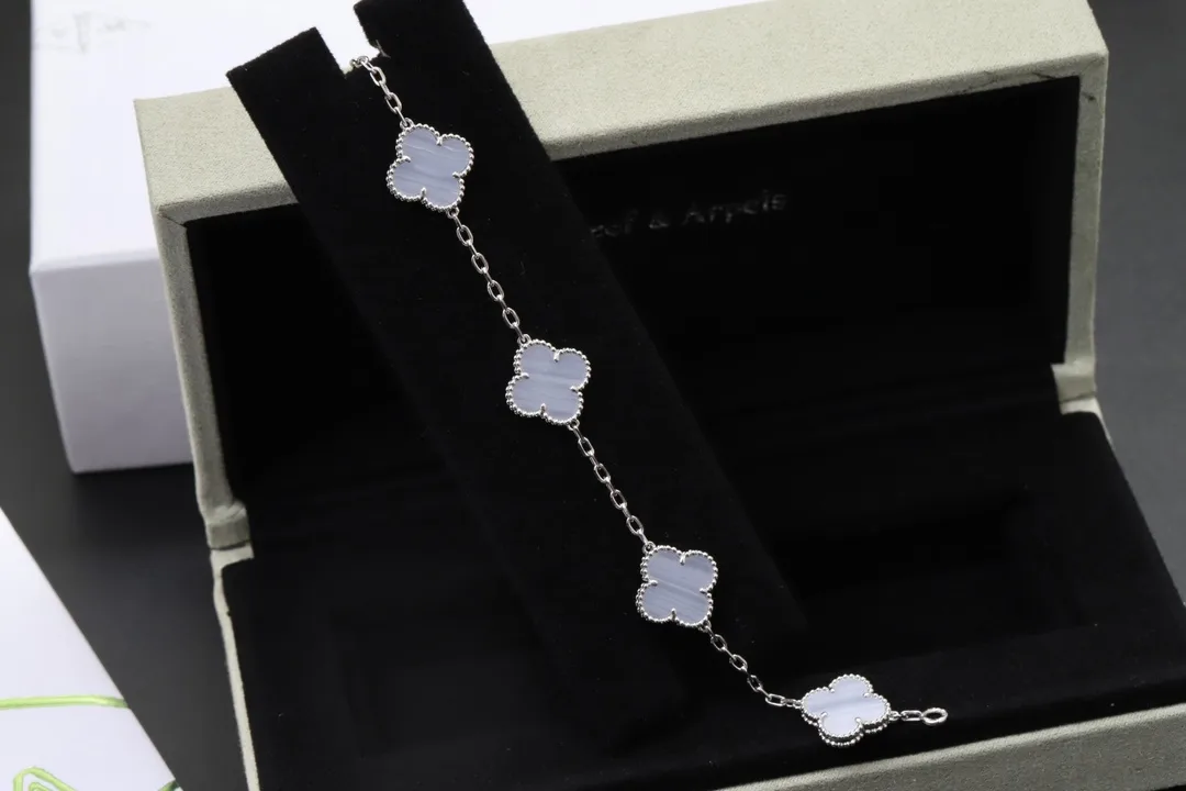 Vintage Alhambra 5-Motif Chalcedony Bracelet (Sterling Silver) D49016586 — view 2