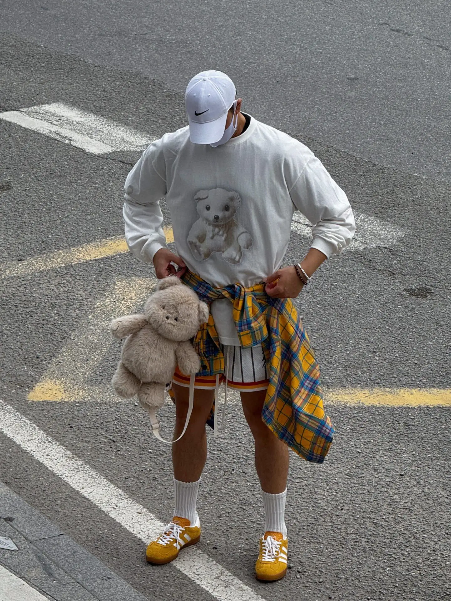 Teddy Bear Graphic Long-Sleeve T-Shirt D14011827