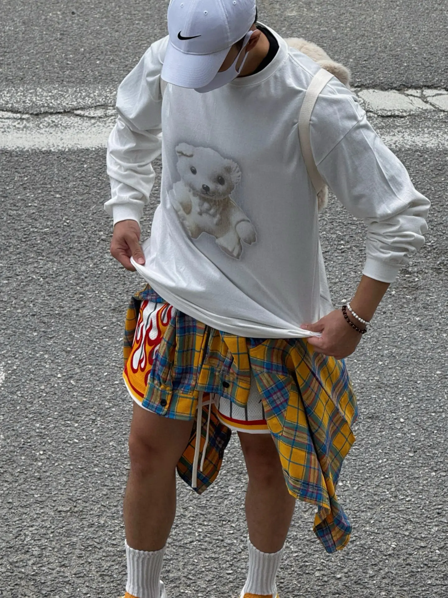 Teddy Bear Graphic Long-Sleeve T-Shirt D14011827 — view 3