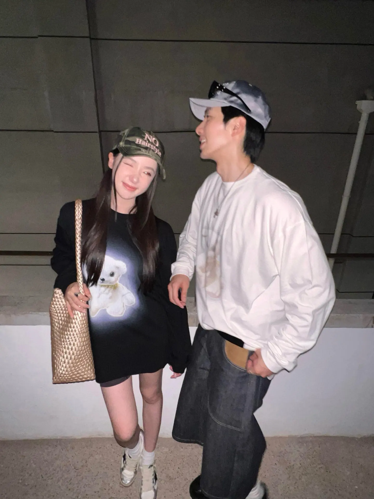 Teddy Bear Graphic Long-Sleeve T-Shirt D14011828