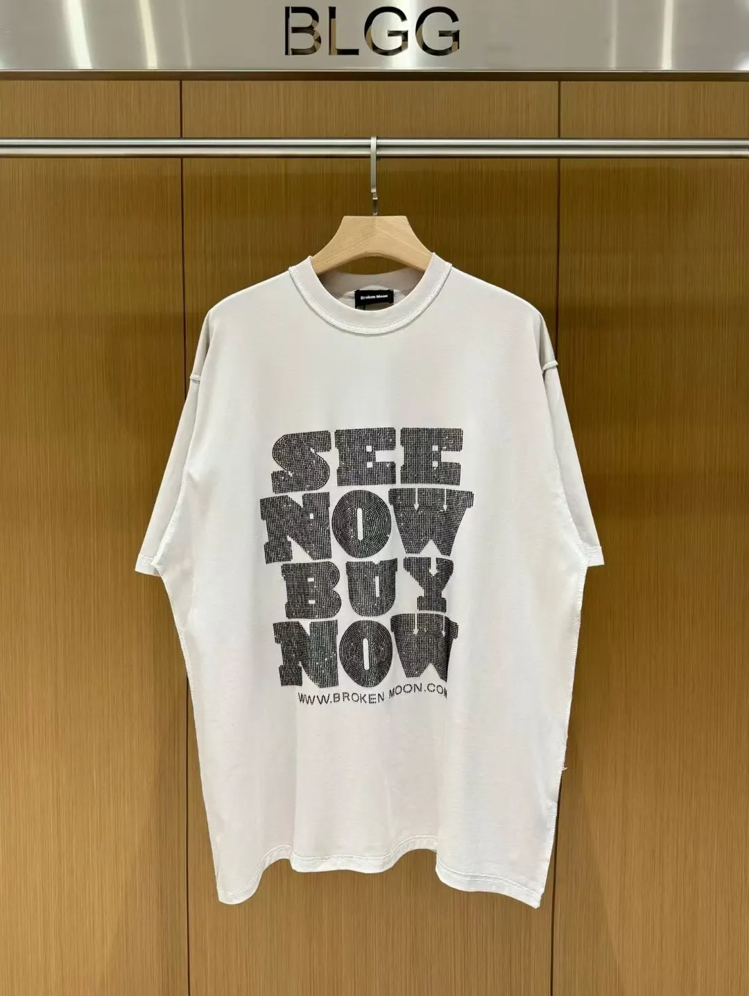 Rhinestone Graphic Oversized T-Shirt D14011821 — view 4