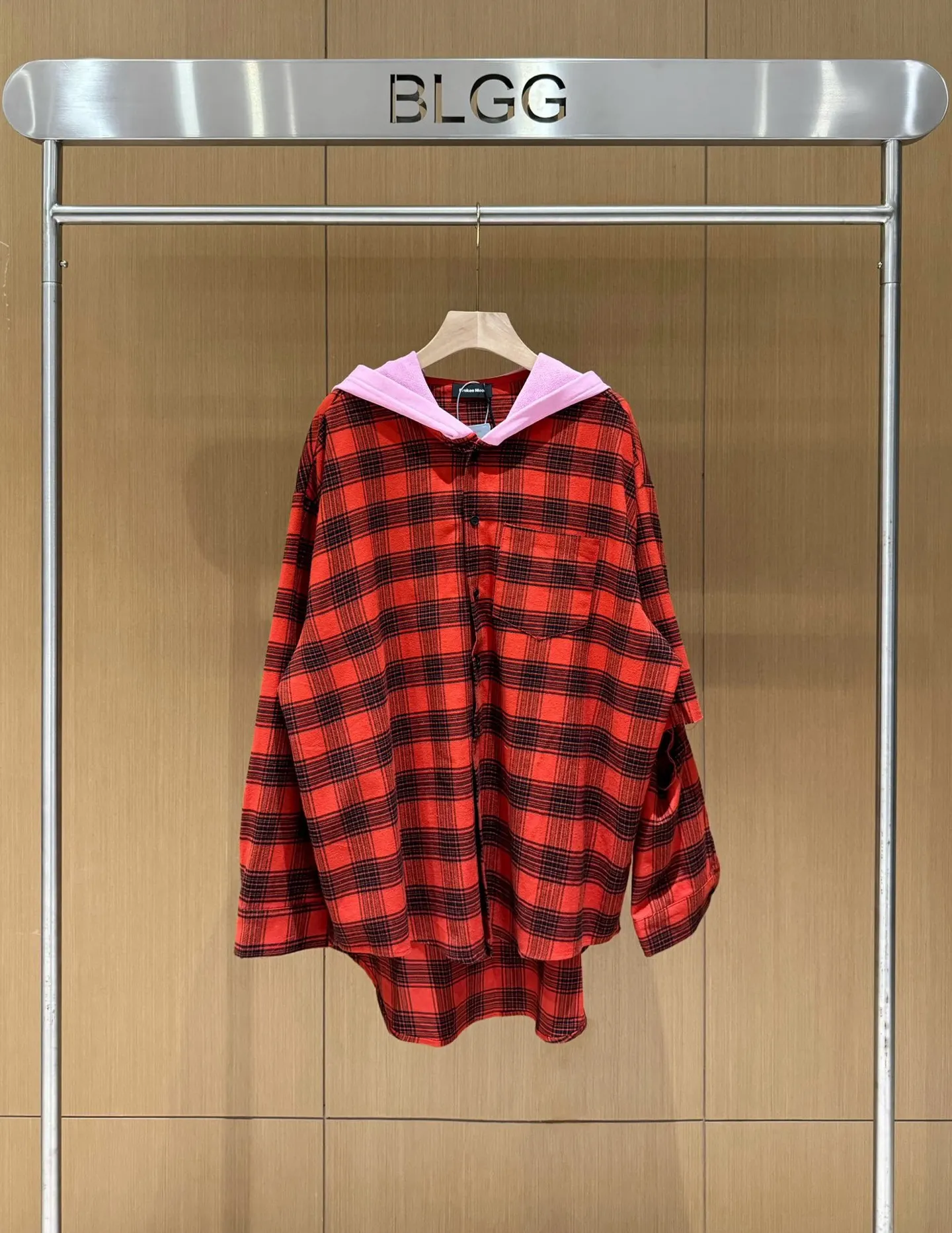 Distressed Plaid Hooded Overshirt D19011860 — view 4