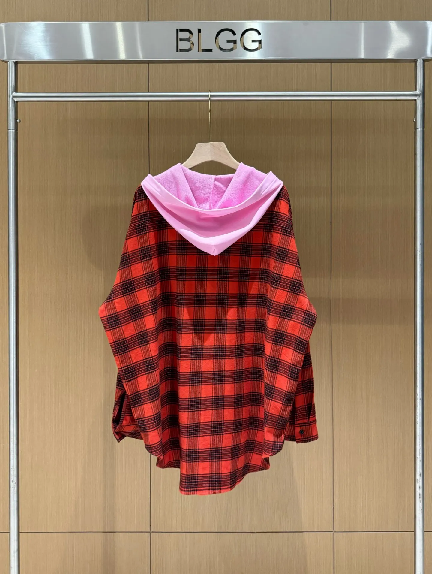 Distressed Plaid Hooded Overshirt D19011860 — view 5