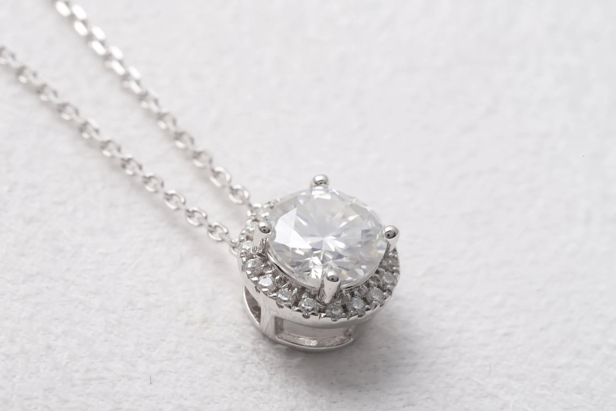Moissanite Halo Pendant Necklace (Sterling Silver) D20516908 — view 7