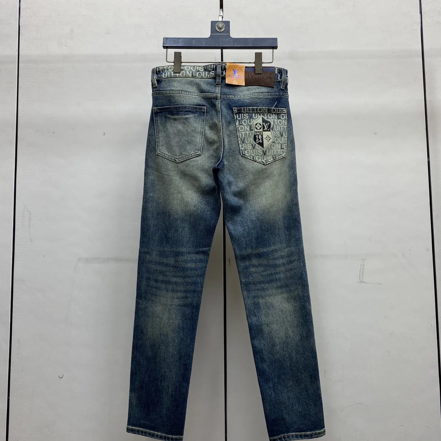 Since 1854 Logo Patch Slim-Fit Jeans D17523895 — view 3