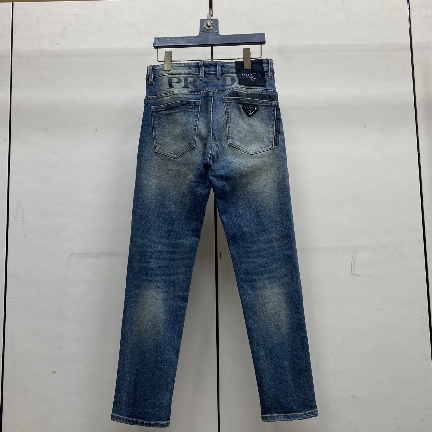 Slim-Fit Straight-Leg Washed Denim Jeans D17523889 — view 3