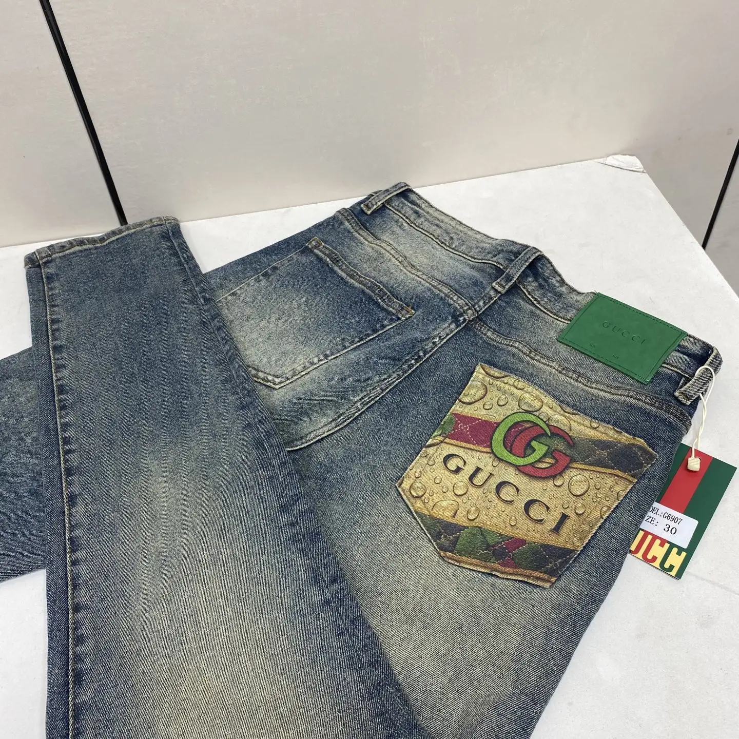 Logo Print Slim-Straight Leg Jeans D17523890 — view 2