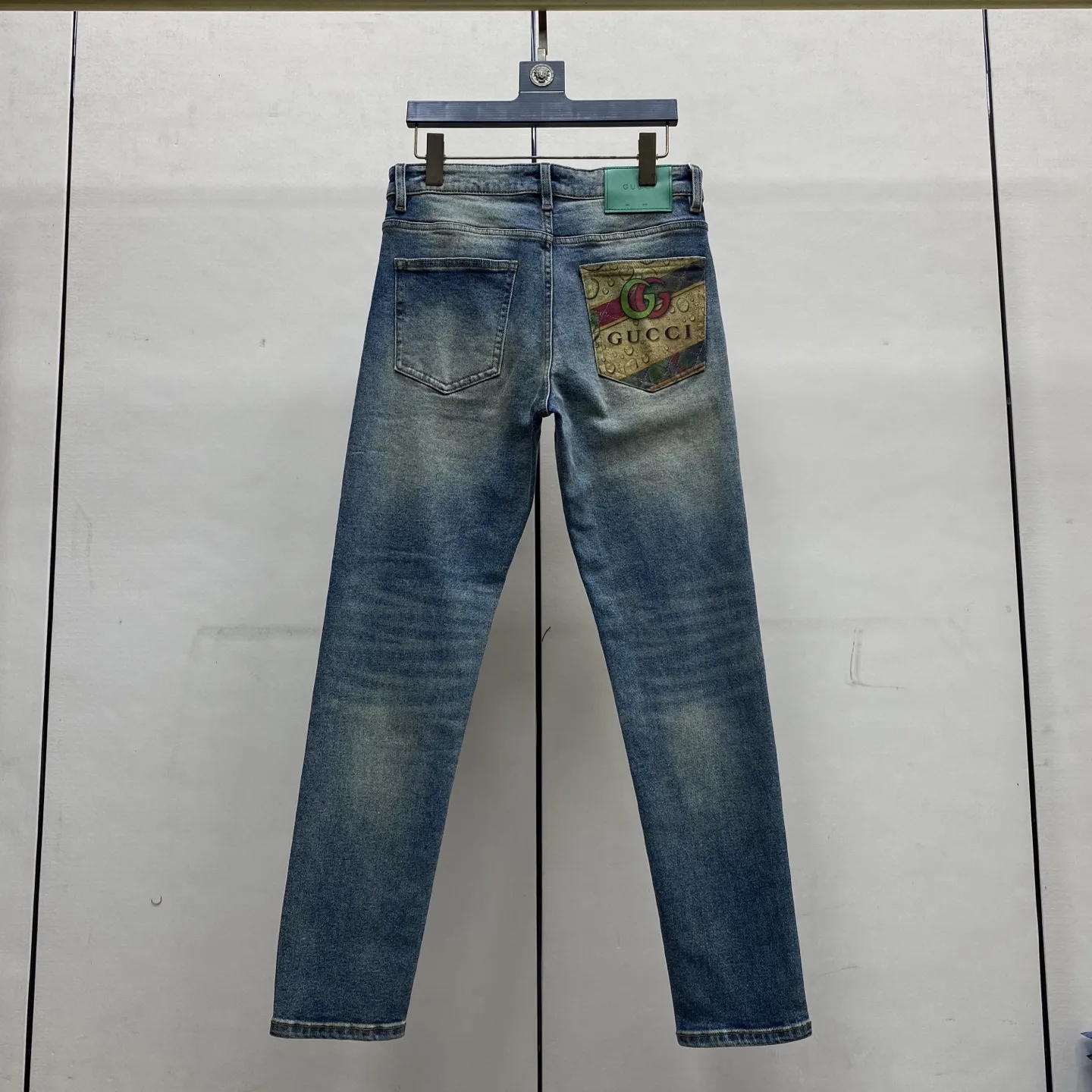 Logo Print Slim-Straight Leg Jeans D17523890 — view 3