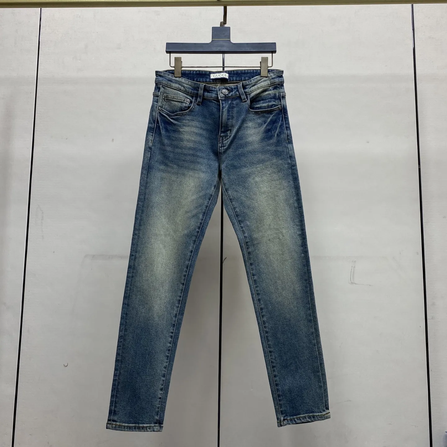 Logo Print Slim-Straight Leg Jeans D17523890 — view 4