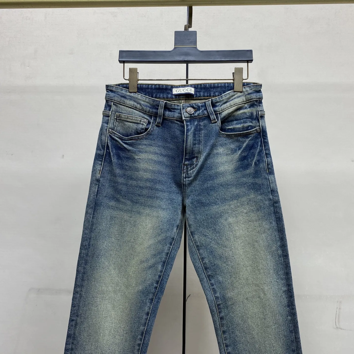 Logo Print Slim-Straight Leg Jeans D17523890 — view 7