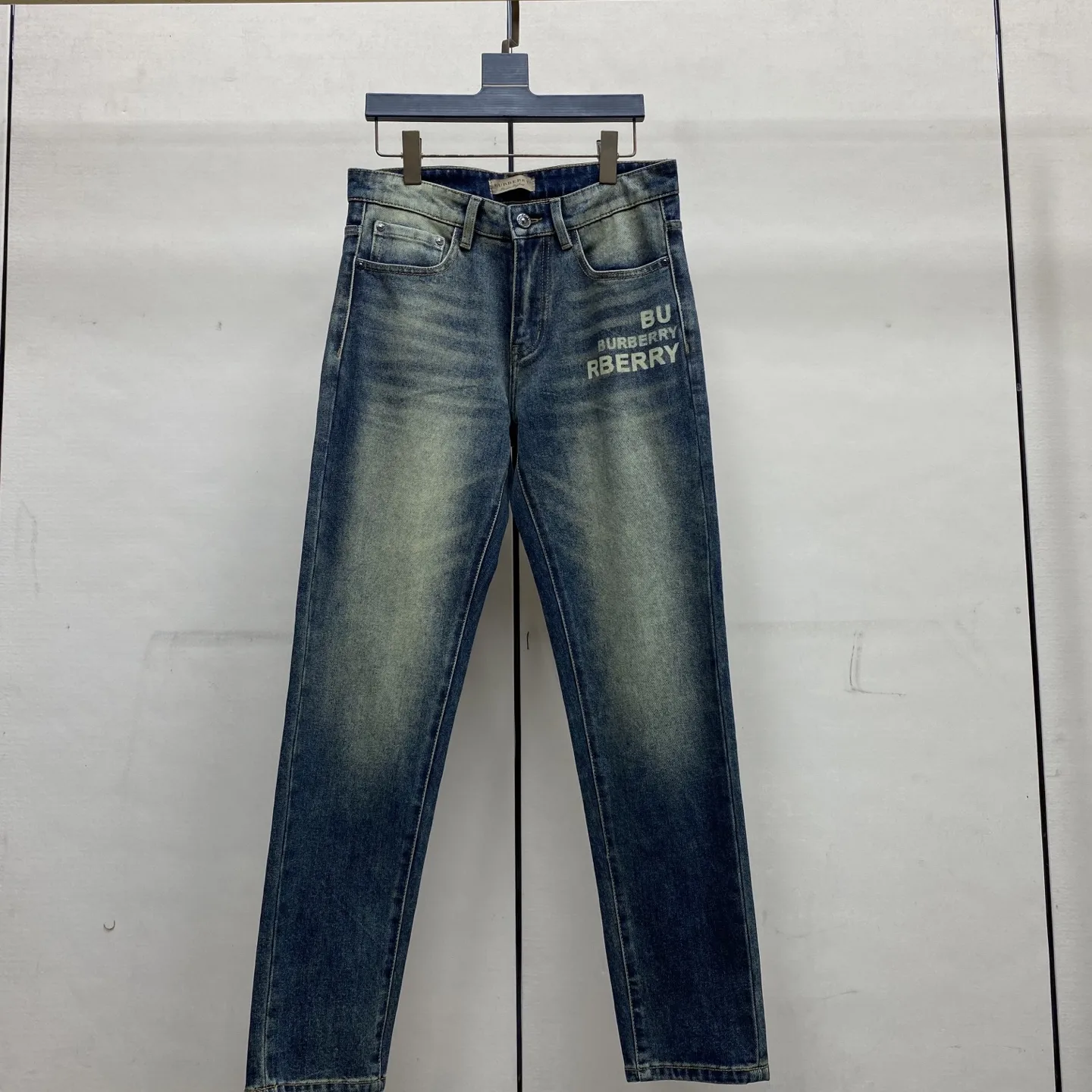 Slim-Fit Straight-Leg Sand-Washed Jeans D17523887 — view 4
