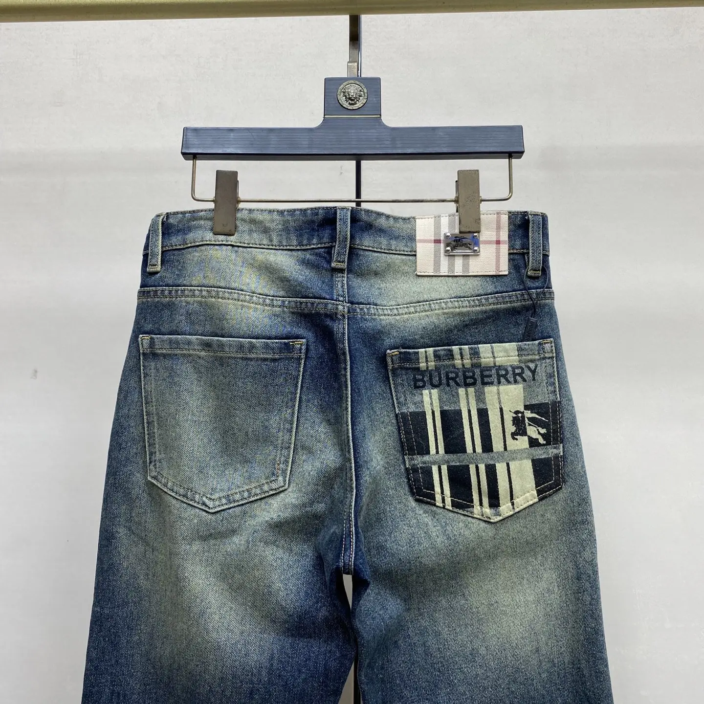Slim-Fit Straight-Leg Sand-Washed Jeans D17523887 — view 6