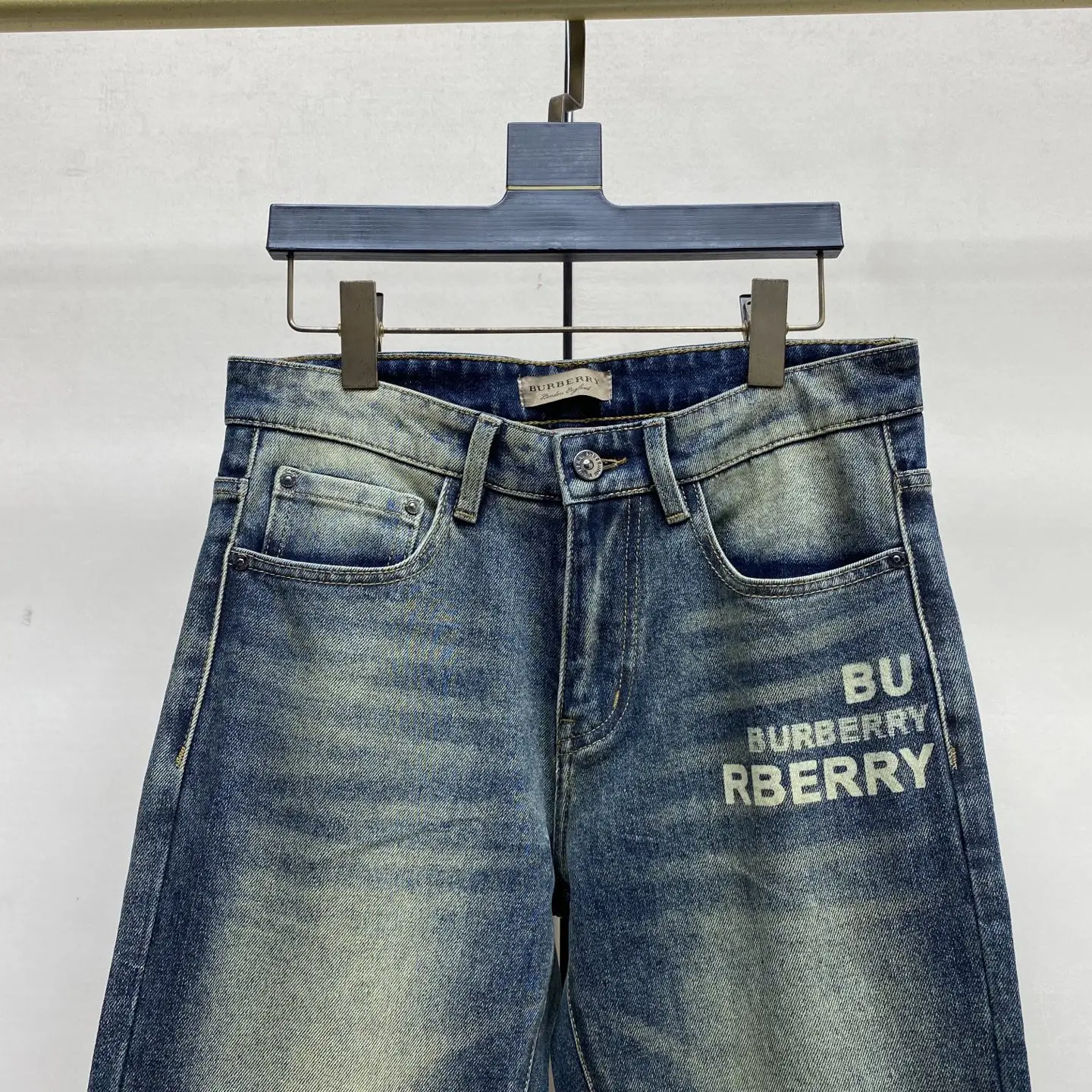 Slim-Fit Straight-Leg Sand-Washed Jeans D17523887 — view 8