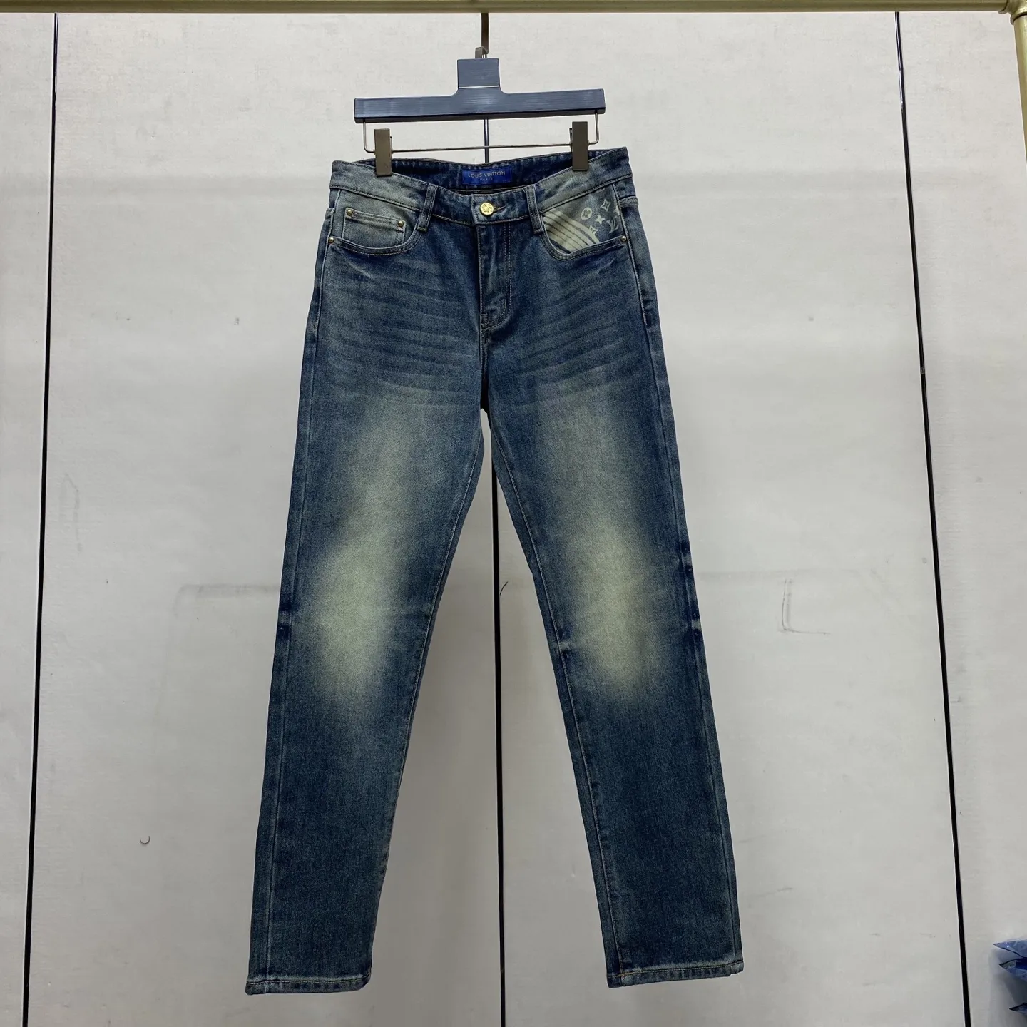Slim-Fit Washed Denim Jeans with Fox Embroidery D17523897 — view 4