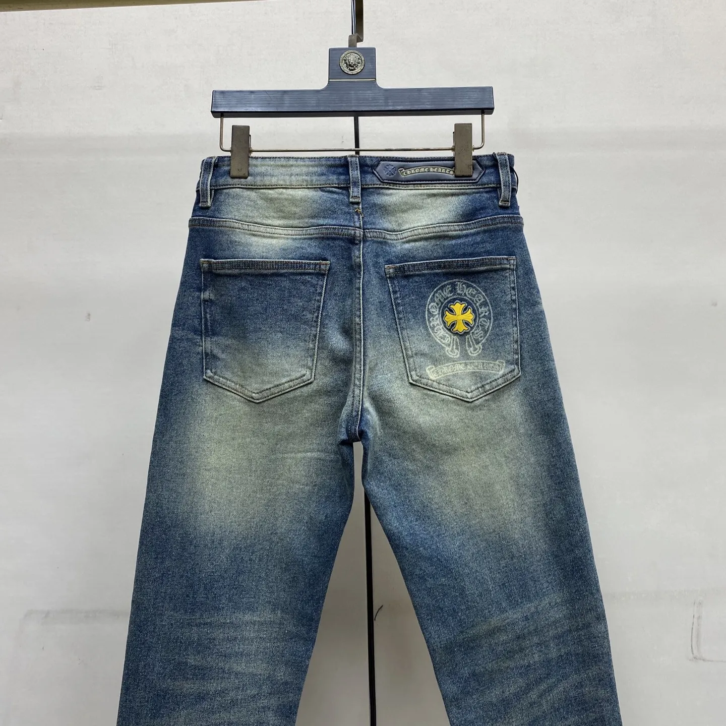 Chrome Hearts Logo Embroidered Straight-Leg Jeans D18023885 — view 4