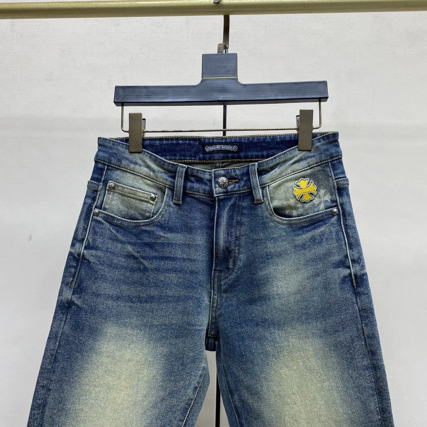 Chrome Hearts Logo Embroidered Straight-Leg Jeans D18023885 — view 7