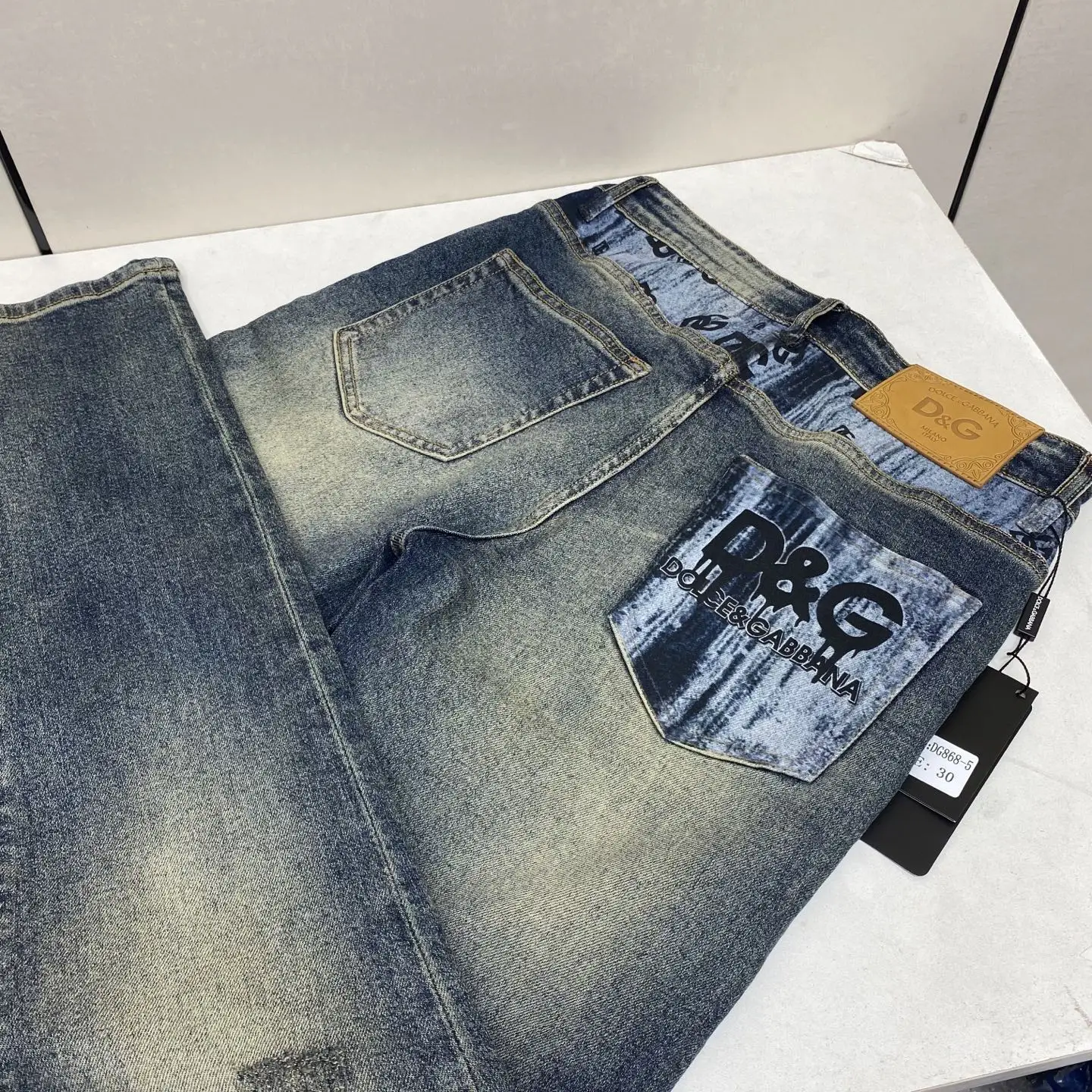 Logo-Patch Slim-Fit Straight-Leg Jeans D18023894 — view 2