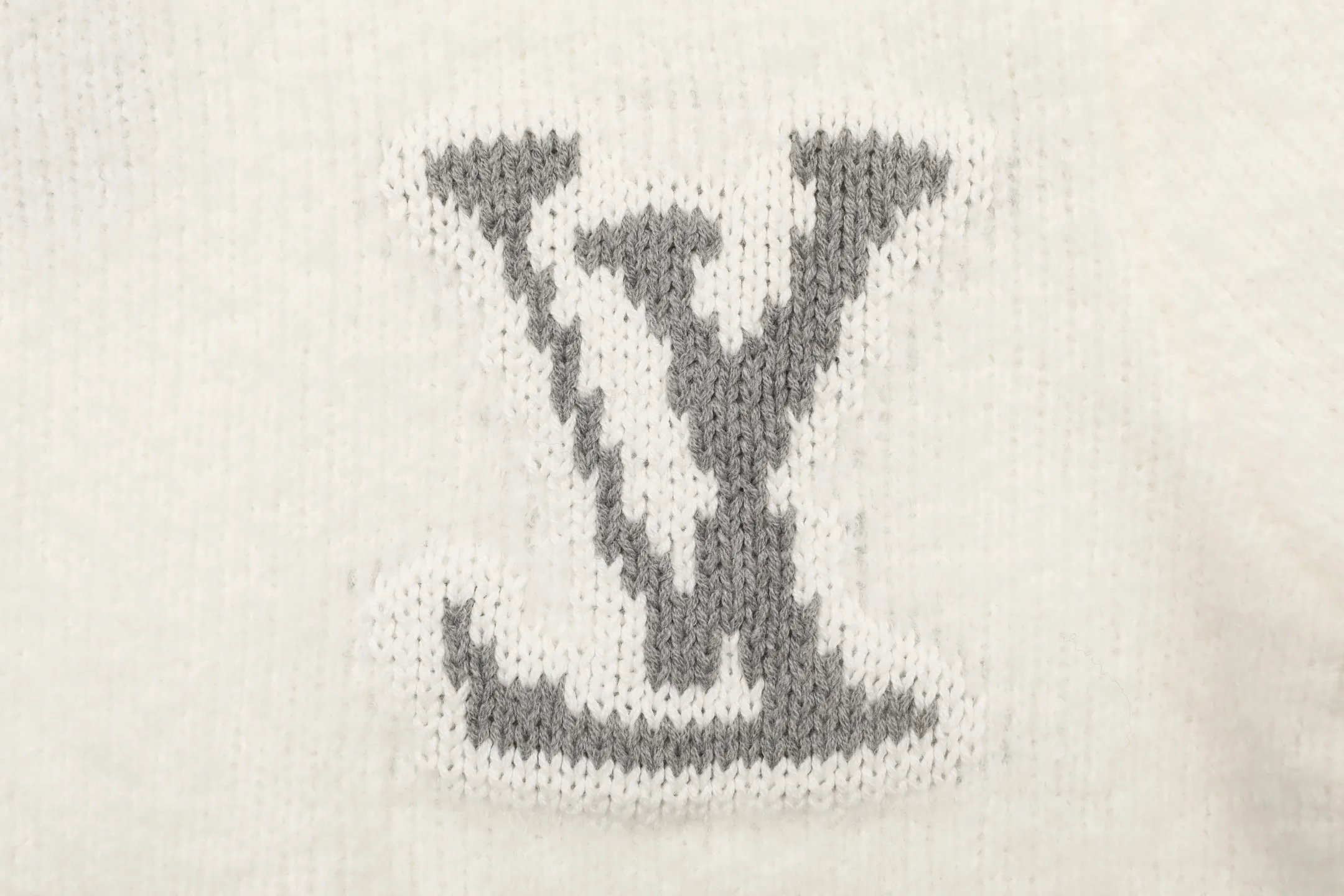 LV Intarsia Logo Wool-Blend Sweater D19022886 — view 6