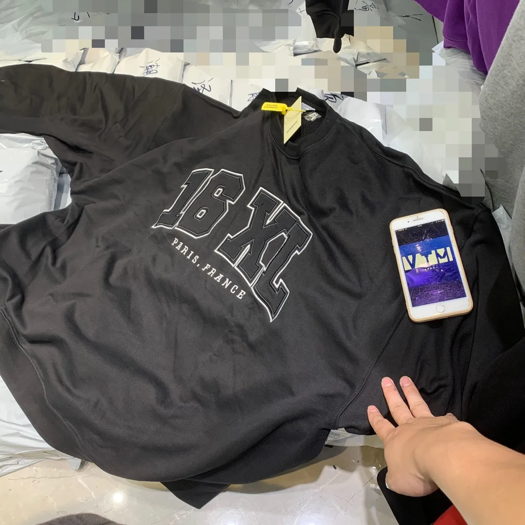 16XL Embroidered Oversized Sweatshirt D26013161 — view 6