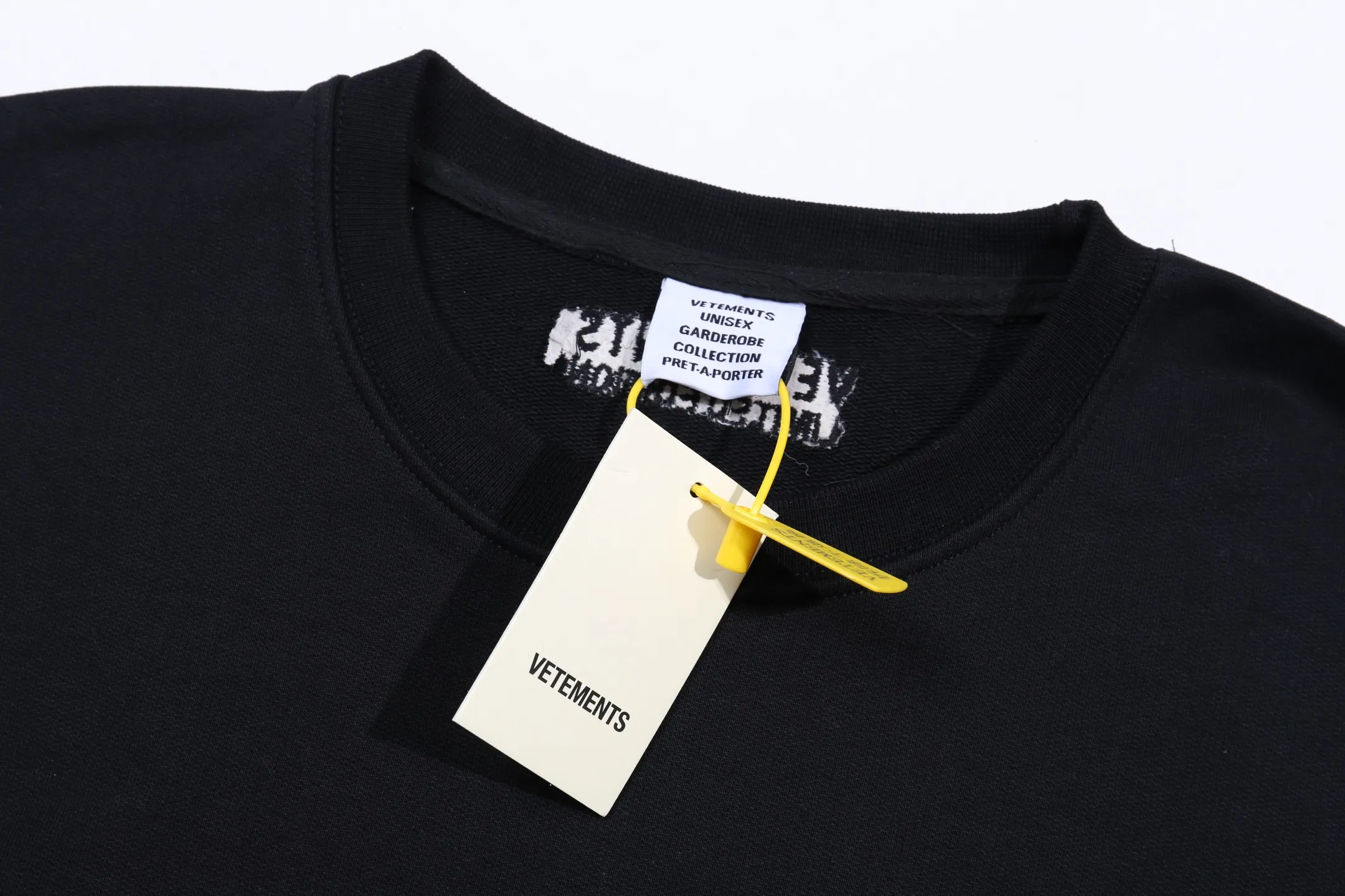 VETEMENTS Team Jolie Oversized Crew-Neck Sweatshirt D26013159 — view 9