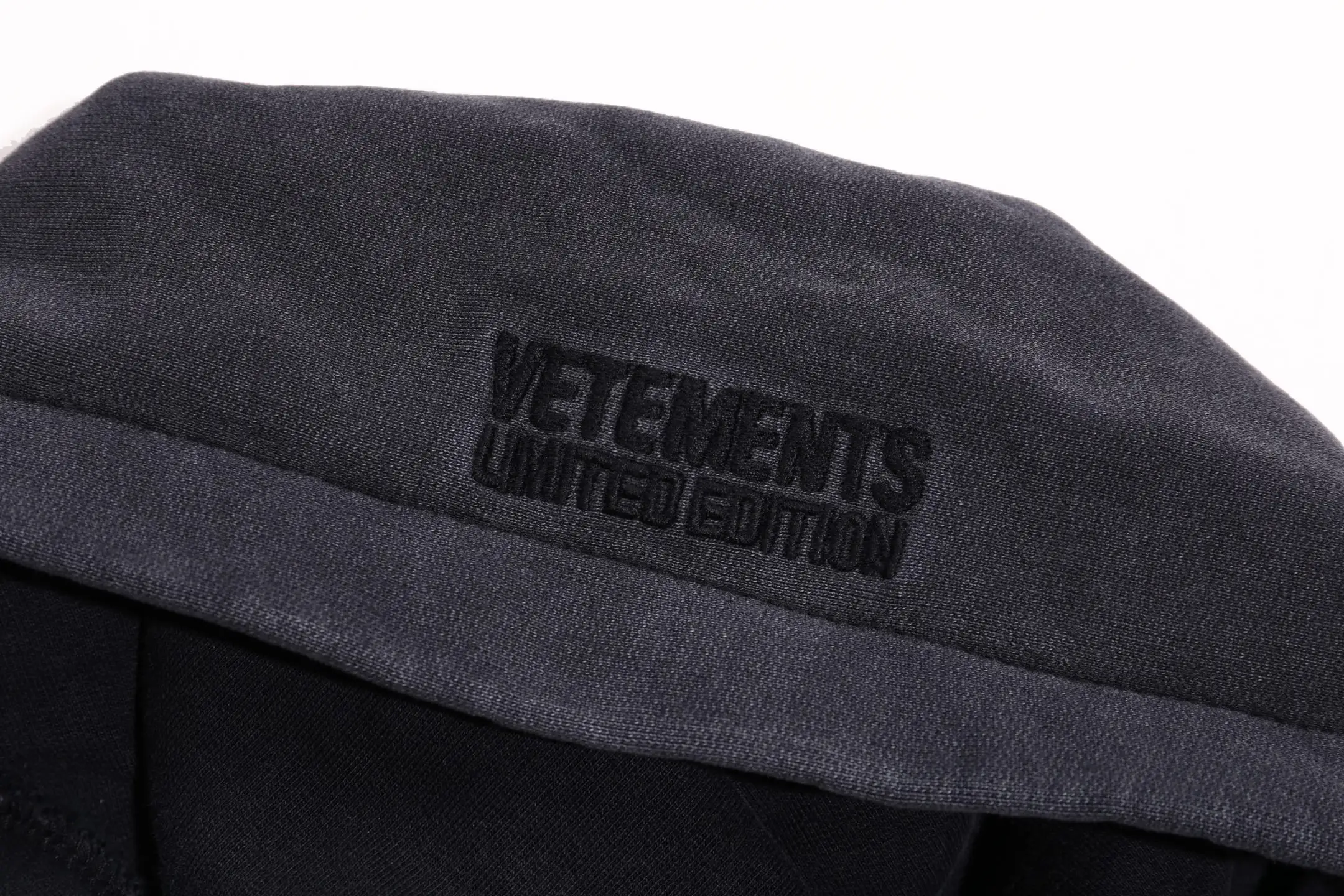 Panelled Washed Cotton Zip-Up Hoodie D36013156 — view 17