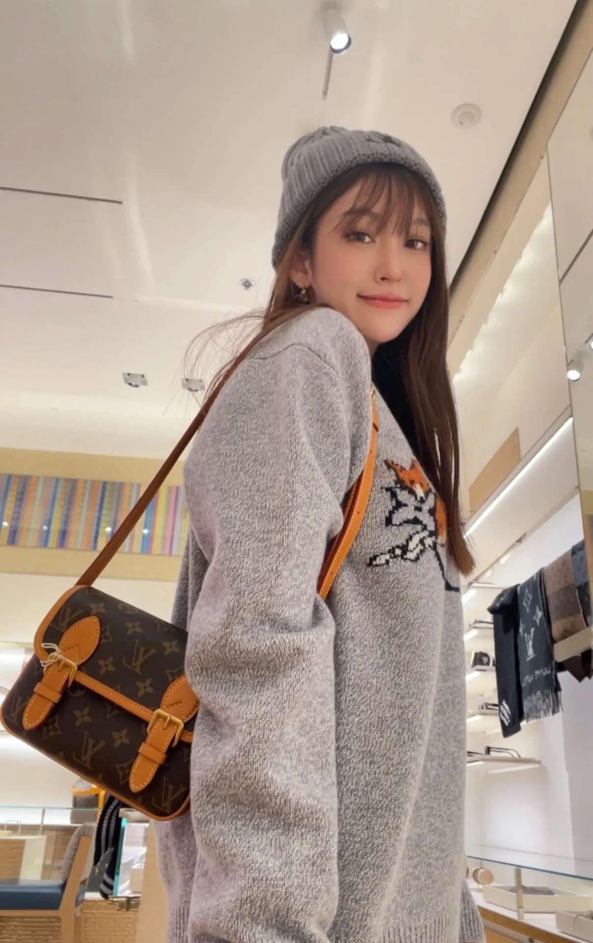 Fox Intarsia Crew-Neck Knit Sweater D16521538 — view 3