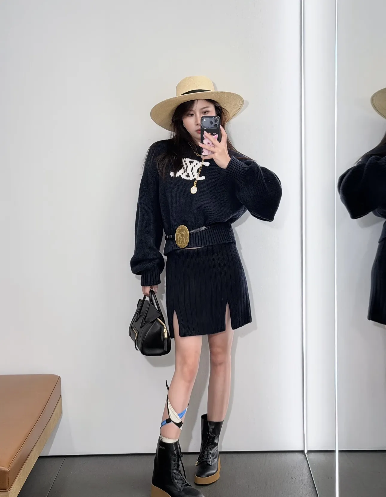 Triomphe Logo Cropped Knit Sweater D17021534 — view 9
