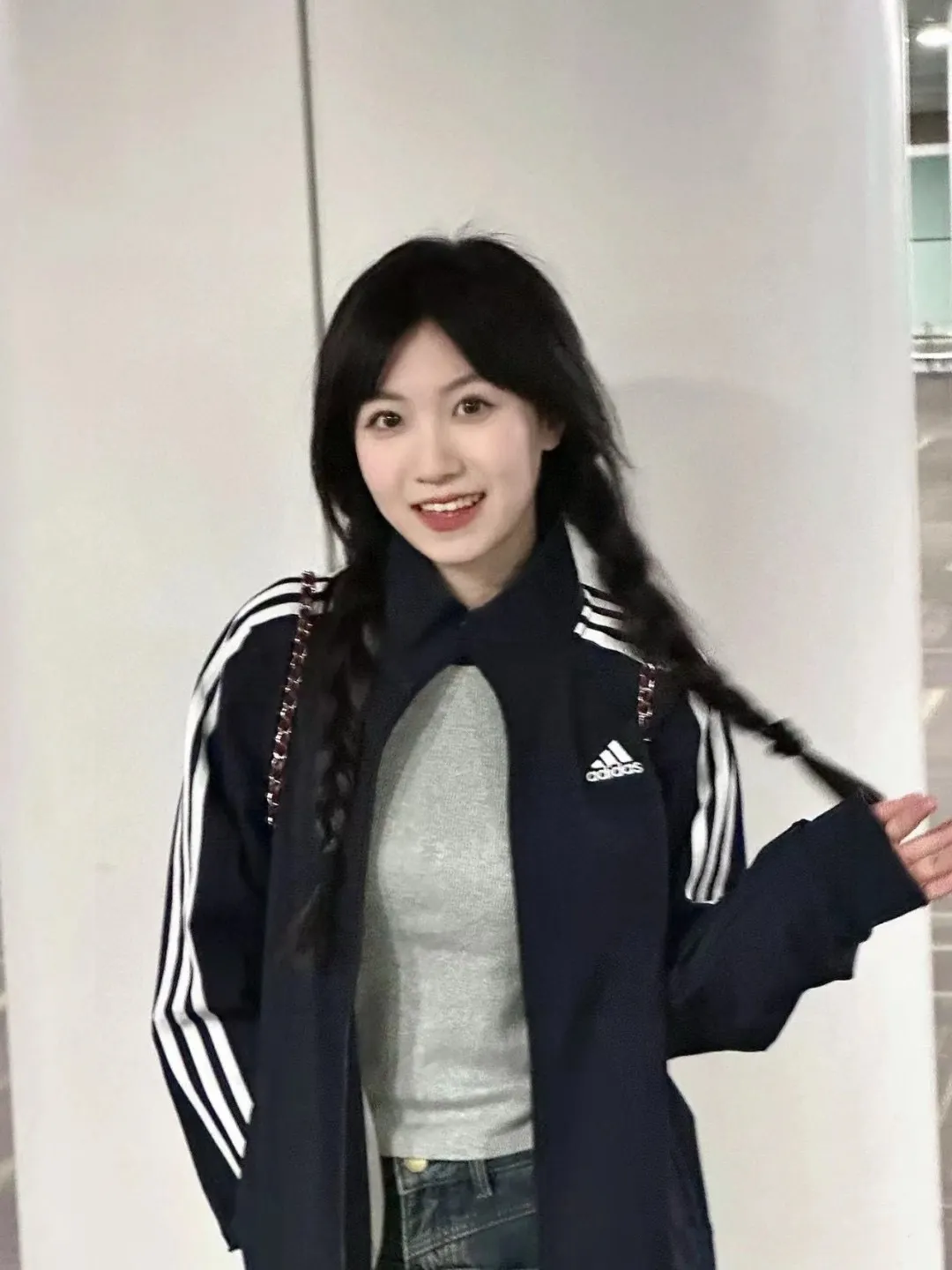 Classic Three-Stripe Track Jacket D18522983 — view 7
