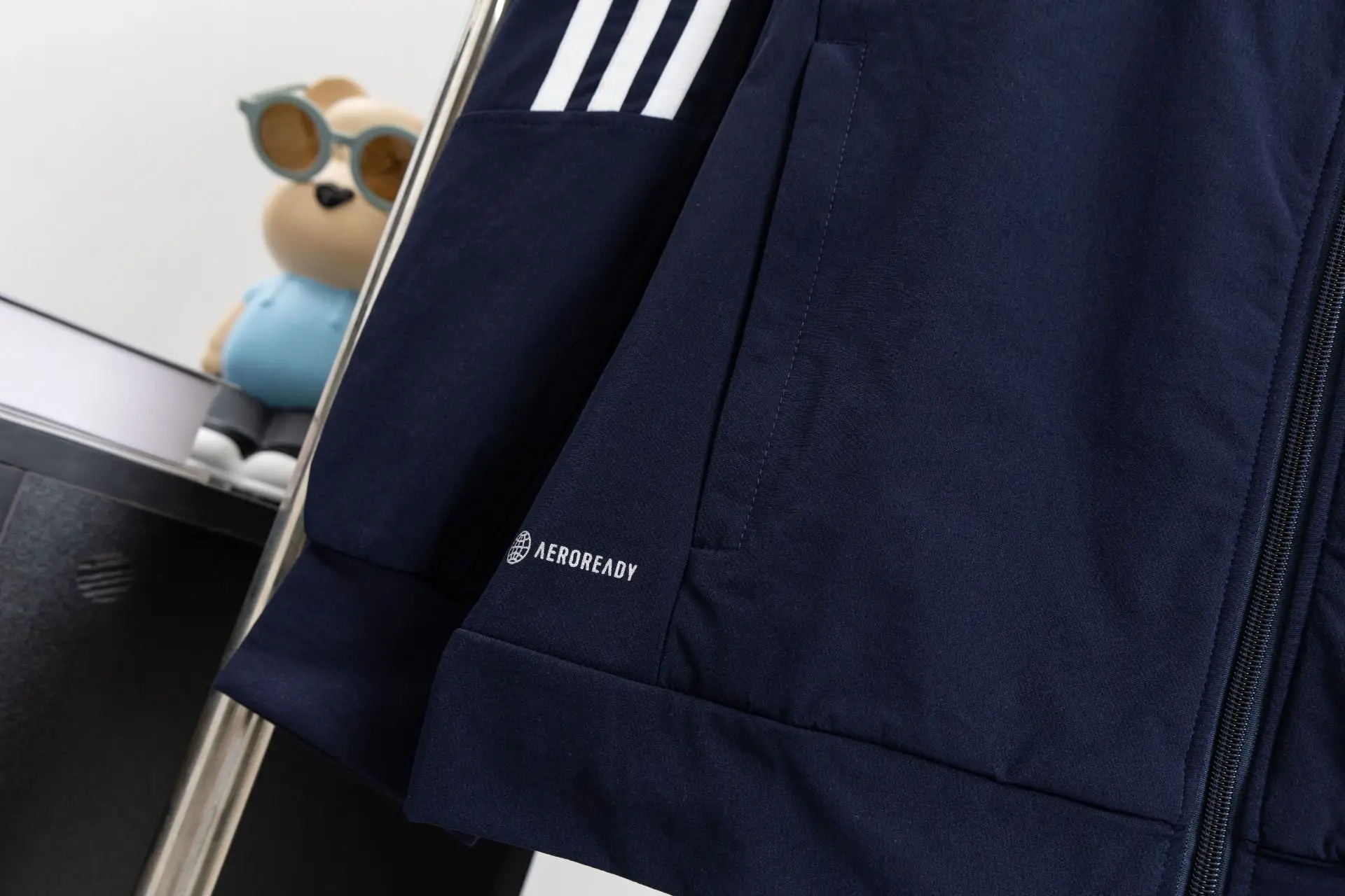 Three-Stripe Track Jacket D18522984 — view 6