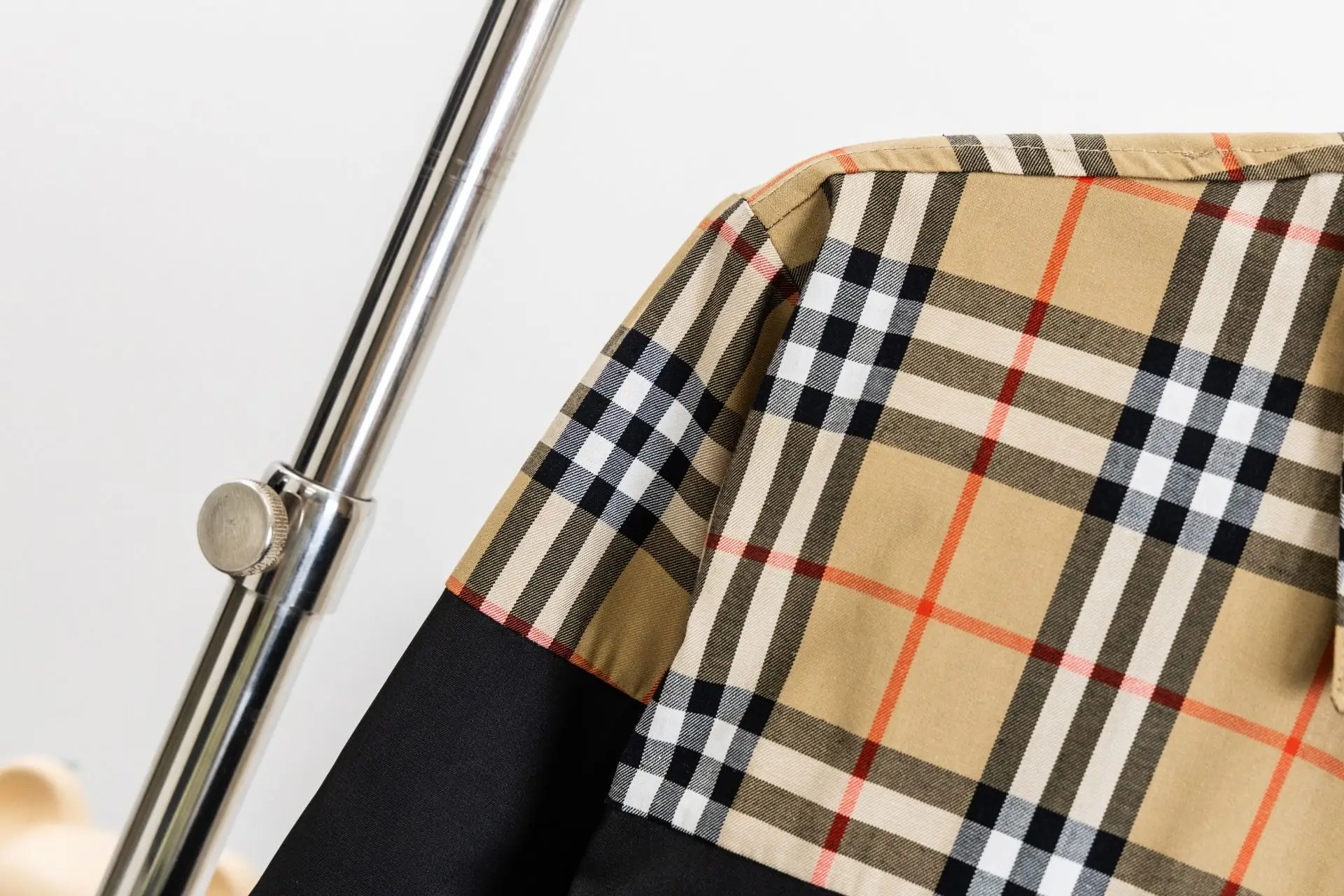 Panelled Check Zip-Up Shirt Jacket D19023016 — view 4