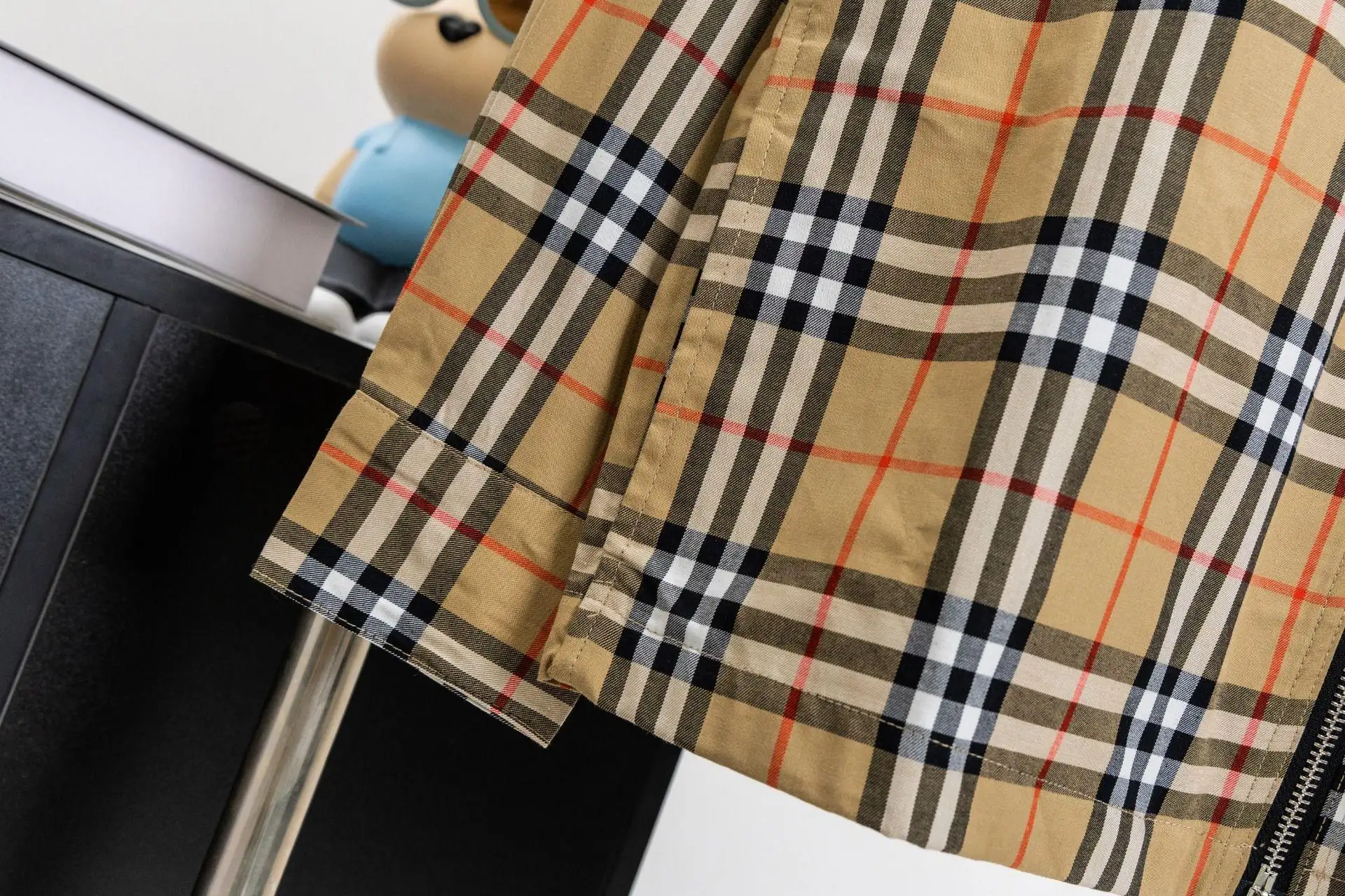 Panelled Check Zip-Up Shirt Jacket D19023016 — view 8