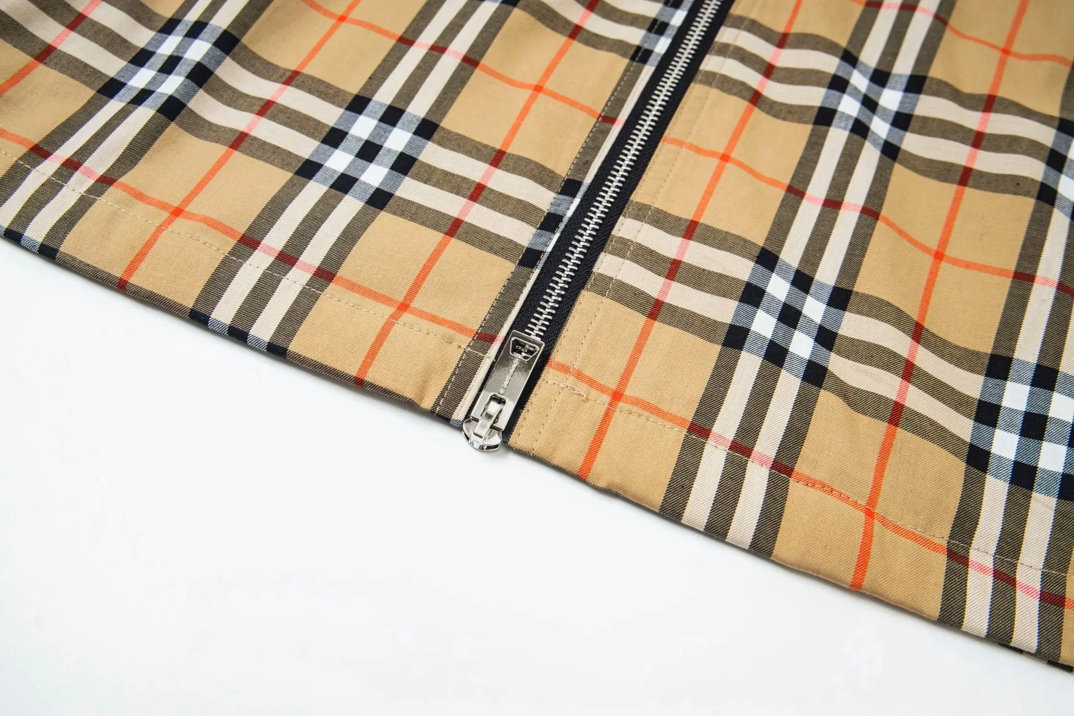 Check and Panel Zip-Up Overshirt D19023017 — view 9