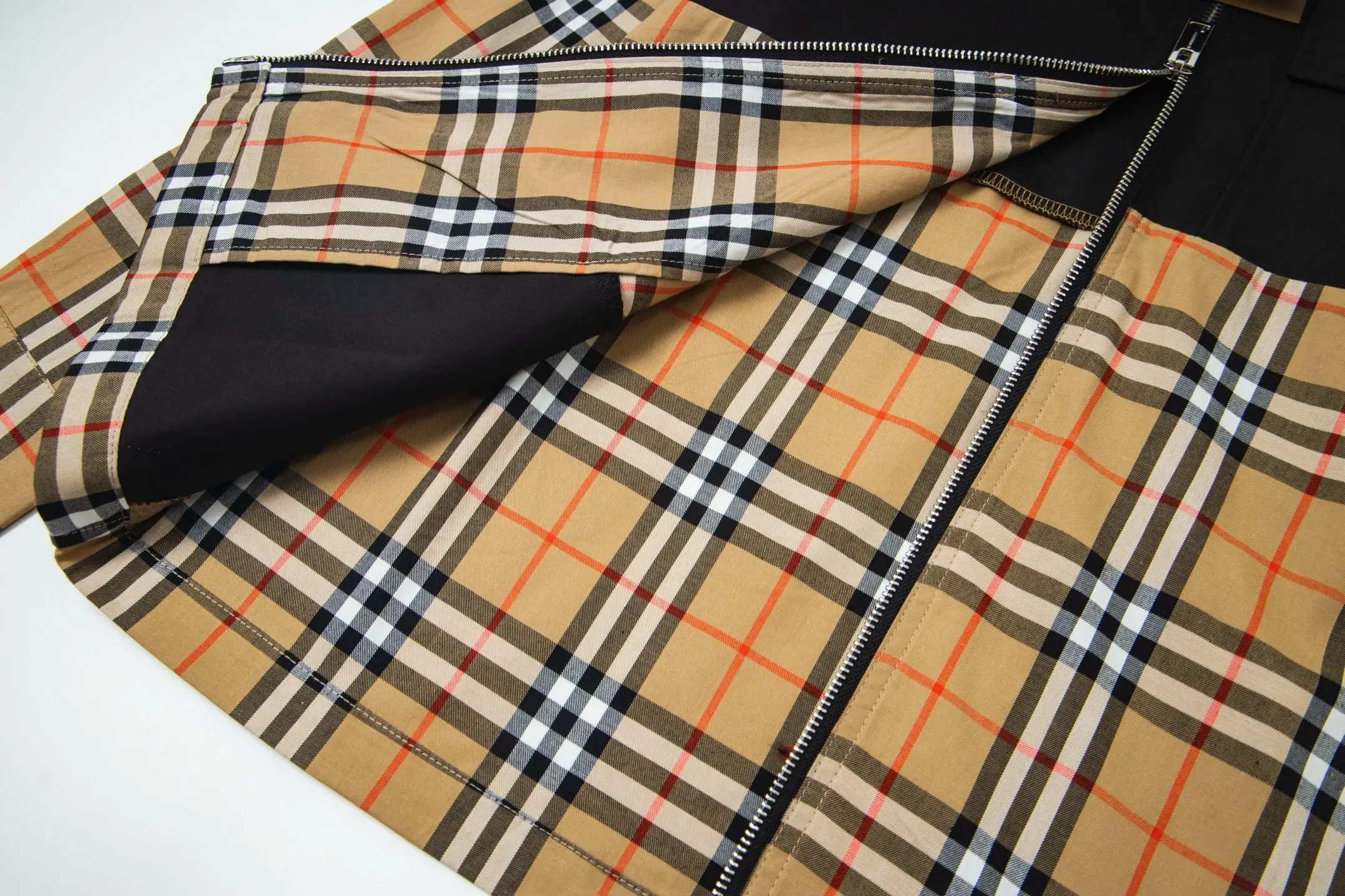 Check and Panel Zip-Up Overshirt D19023017 — view 10