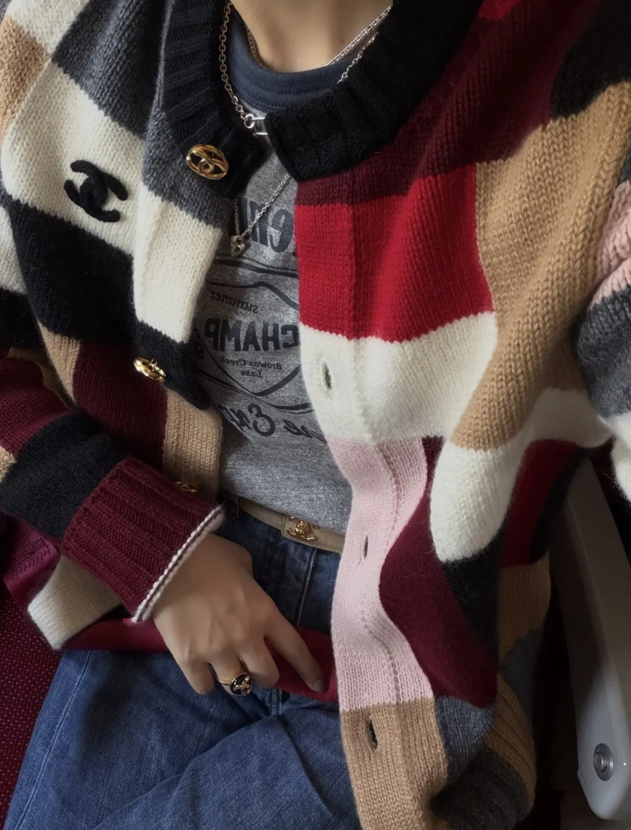 Color-Block Patchwork Knit Cardigan D19521540 — view 6