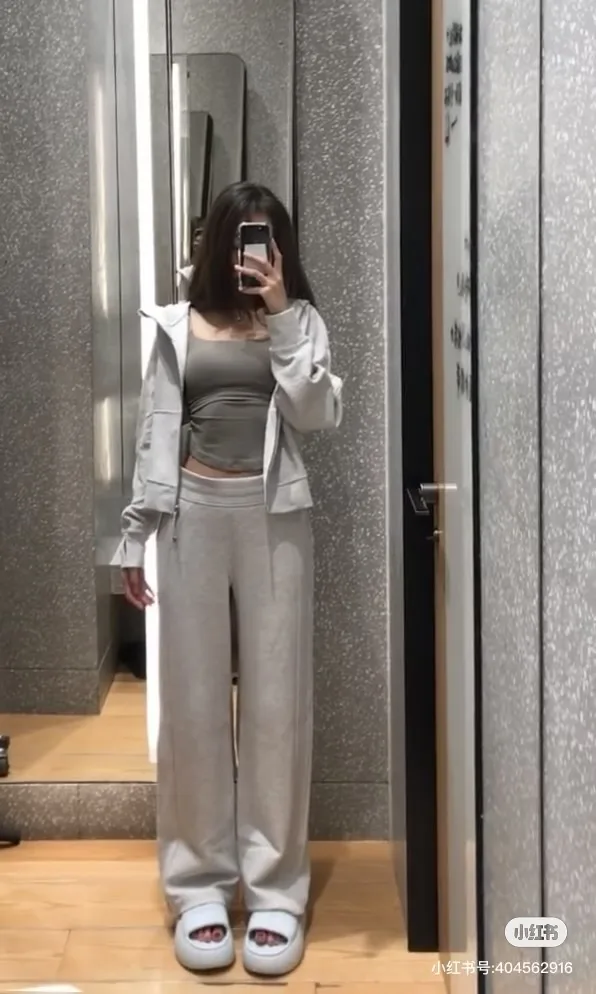 Waffle-Knit Cropped Zip-Up Hoodie D20022992 — view 4