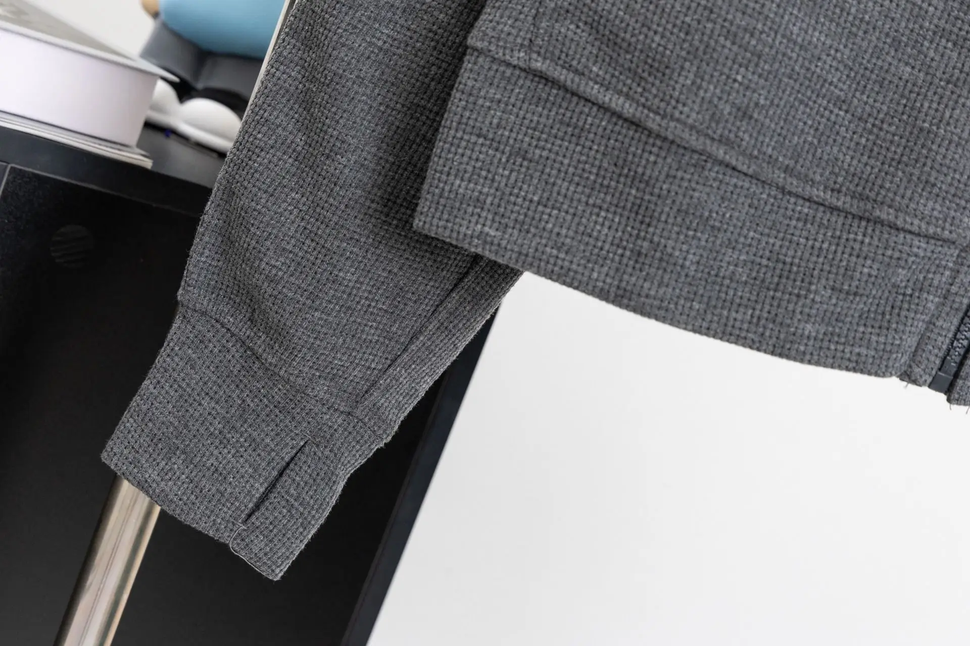 Waffle-Knit Cropped Zip-Up Hoodie D20022996 — view 8