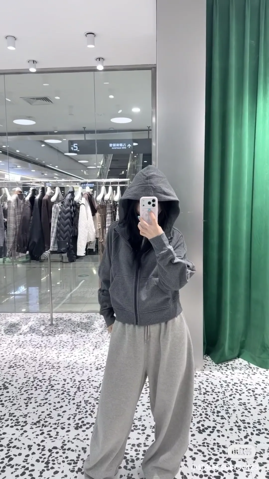 Waffle-Knit Zip-Up Hooded Jacket D20022995 — view 8