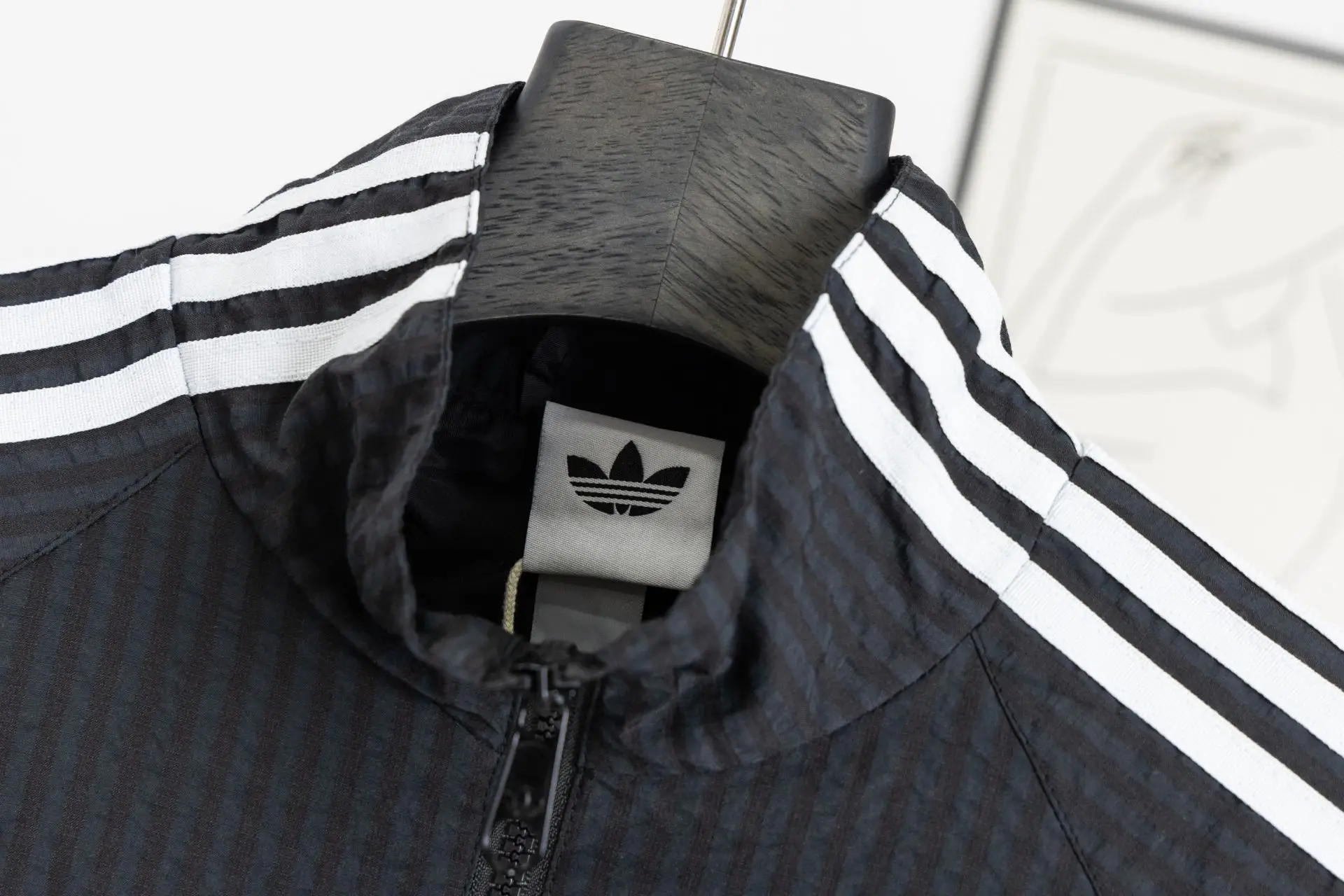 Adicolor Classics 3-Stripes Track Jacket D20022987 — view 3