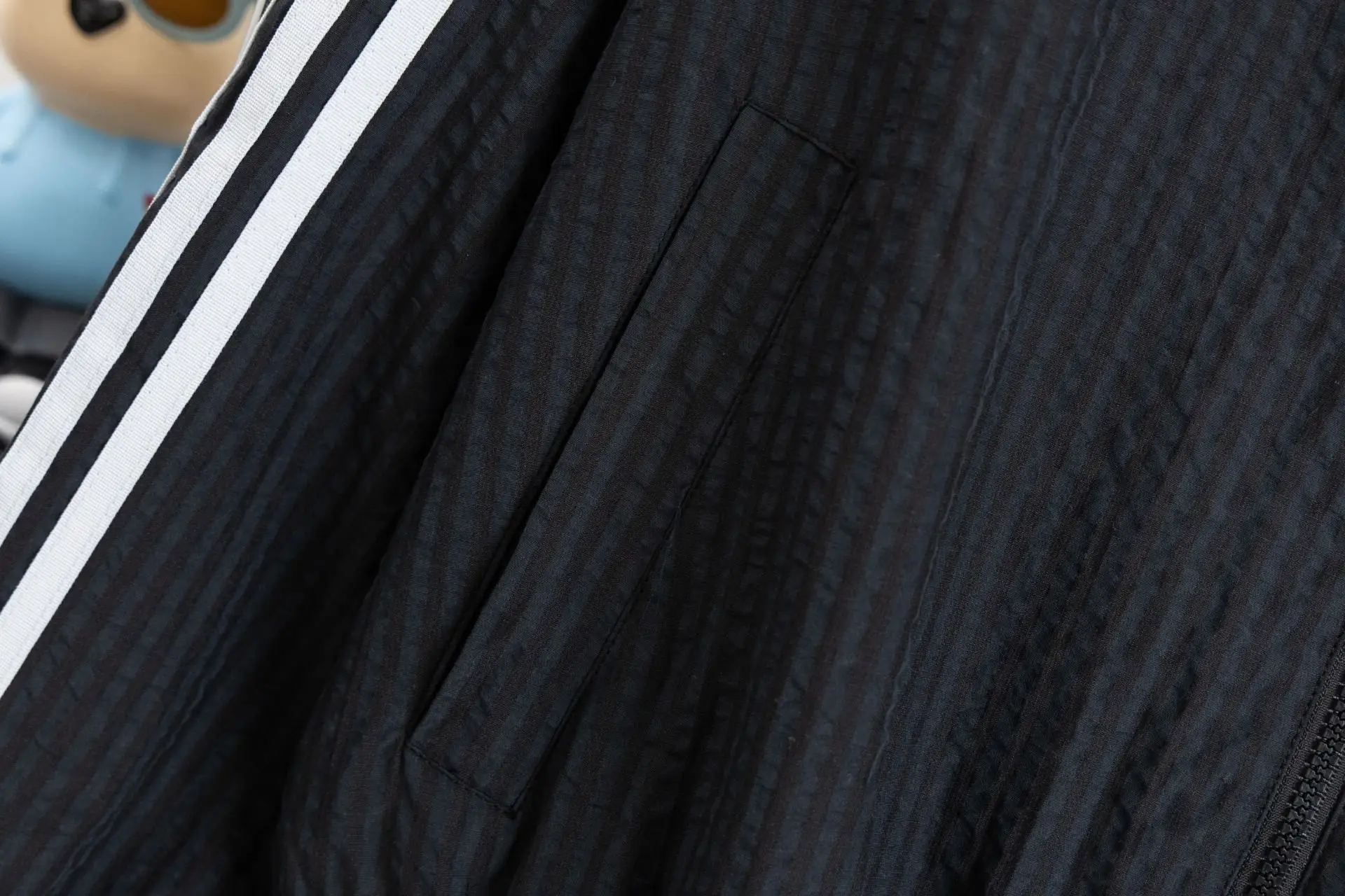 Adicolor Classics 3-Stripes Track Jacket D20022987 — view 7