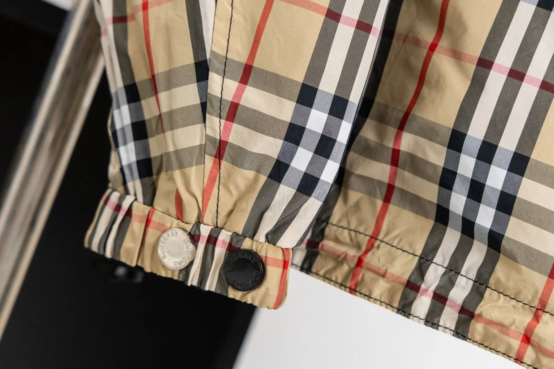 Reversible Check Hooded Jacket D23522975 — view 8