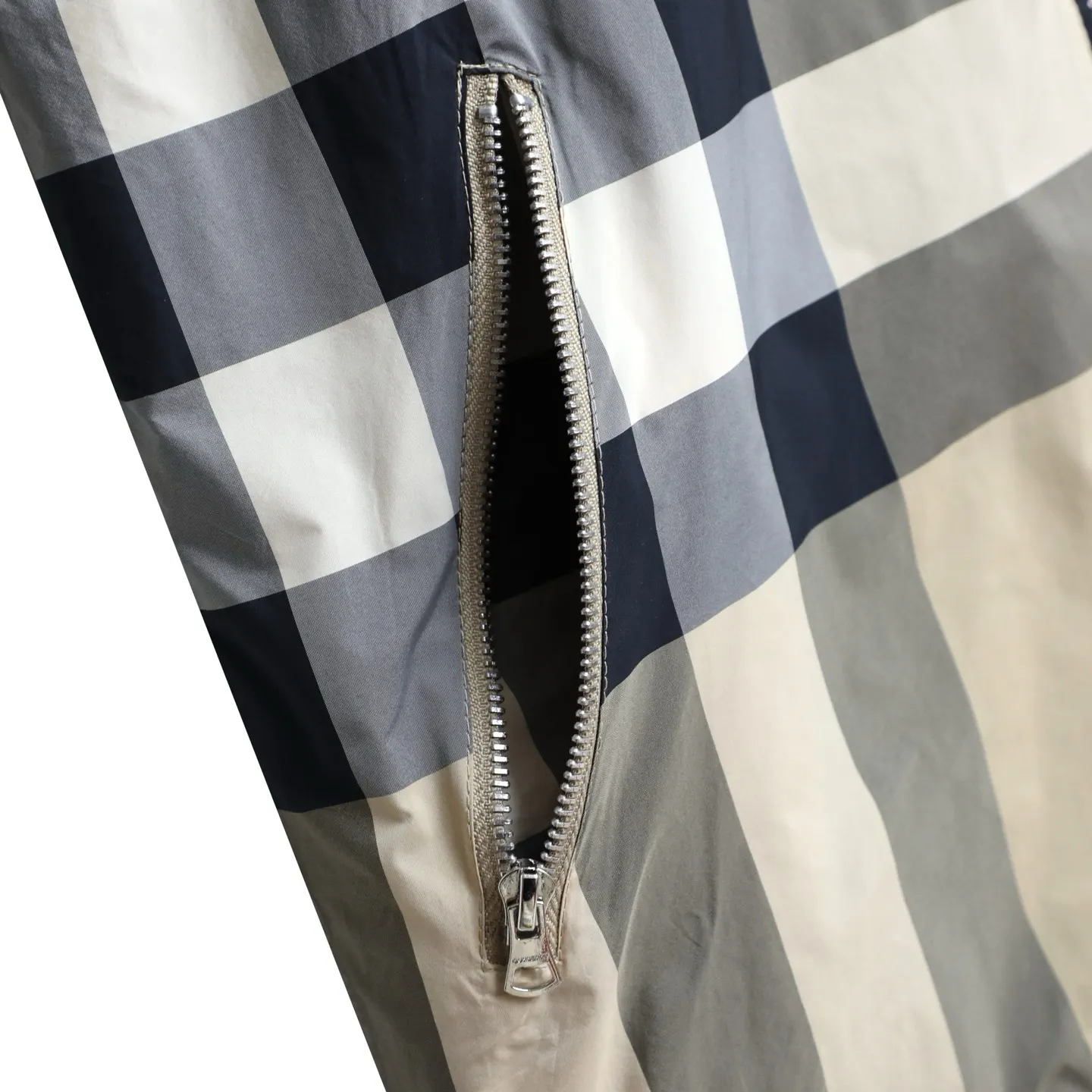 Reversible Check Hooded Jacket D23522979 — view 8