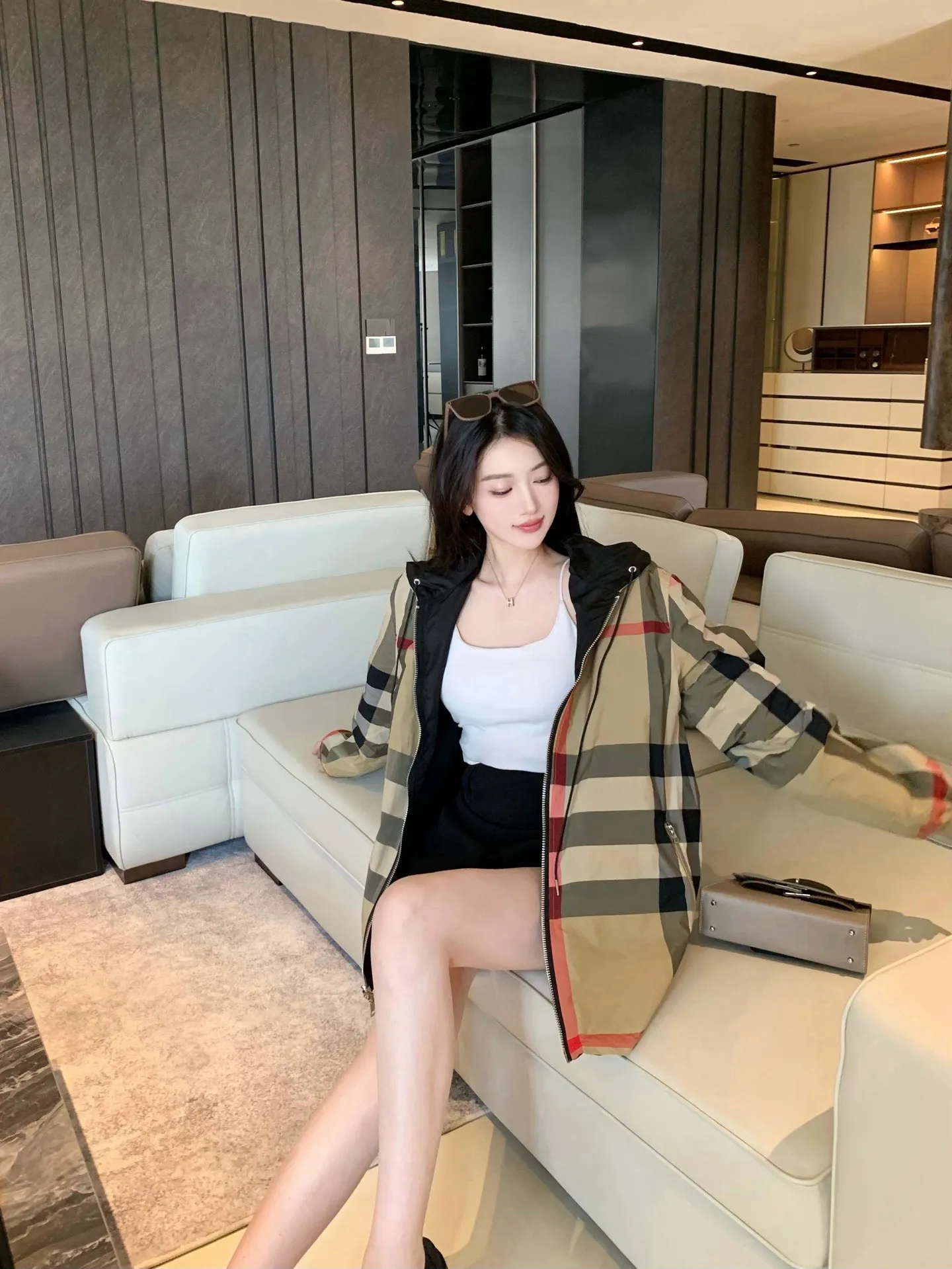 Reversible Check Hooded Jacket D23522977 — view 7