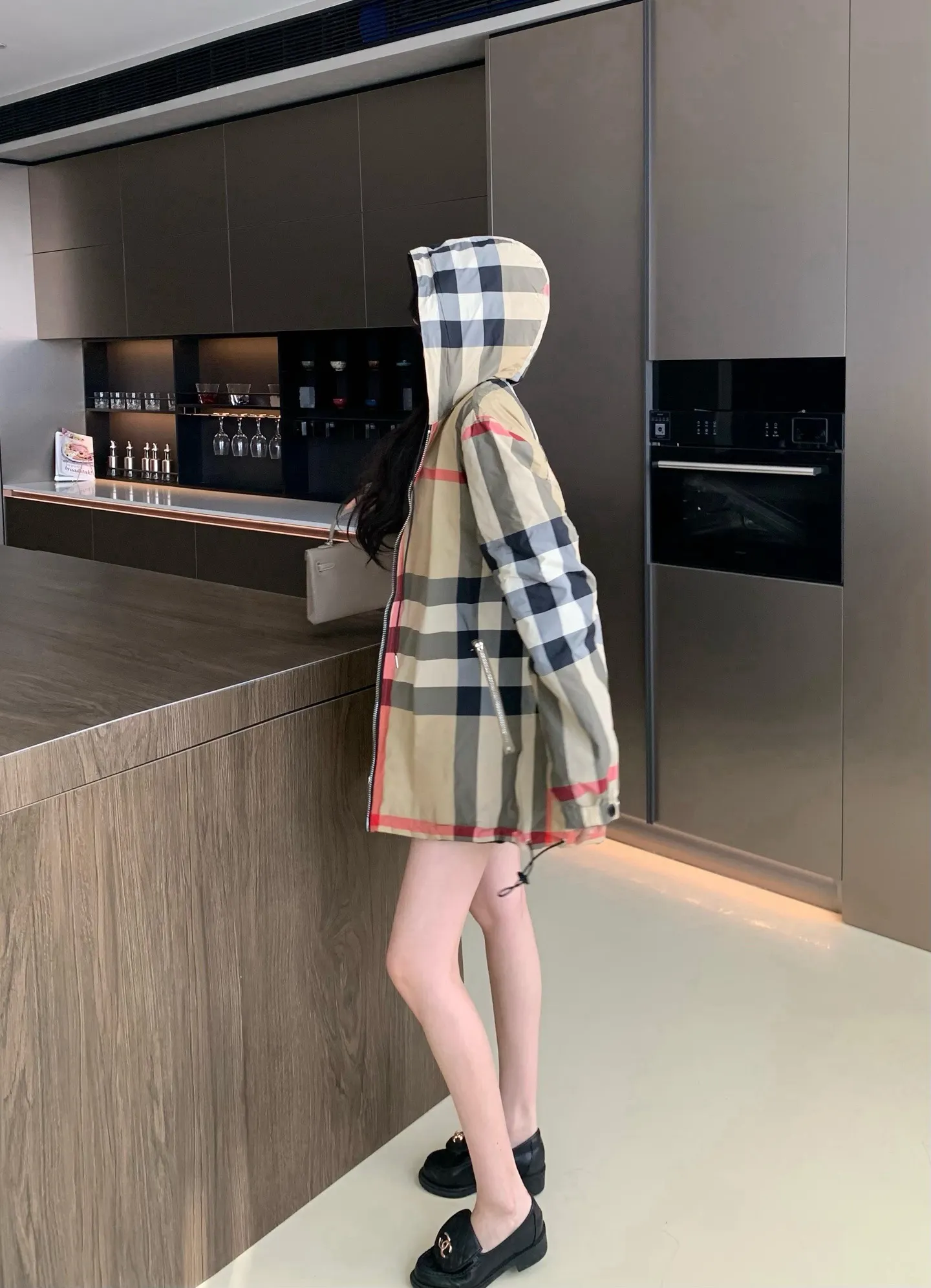 Reversible Check Hooded Jacket D23522977 — view 10